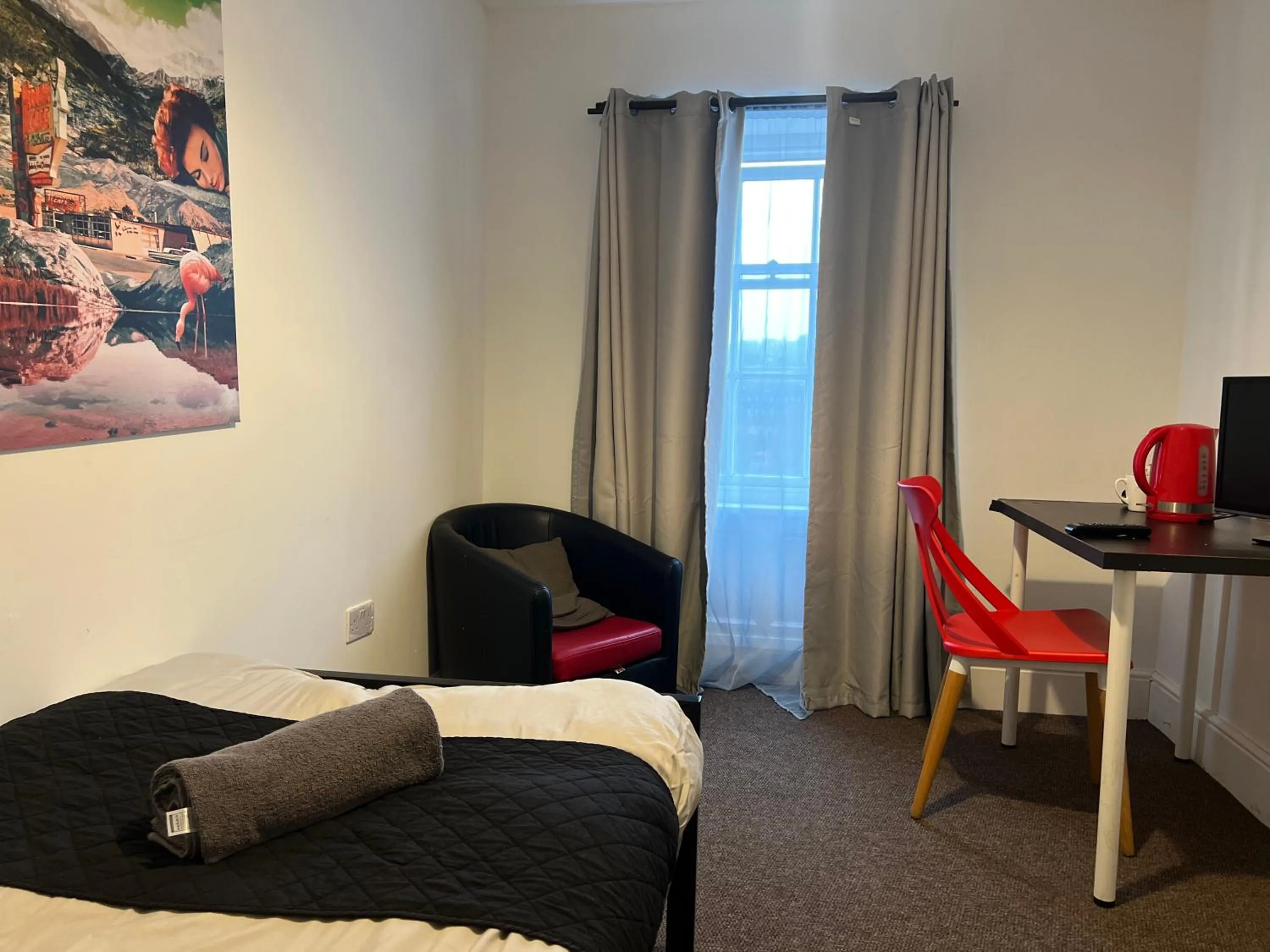 Bed in King Street Hotel