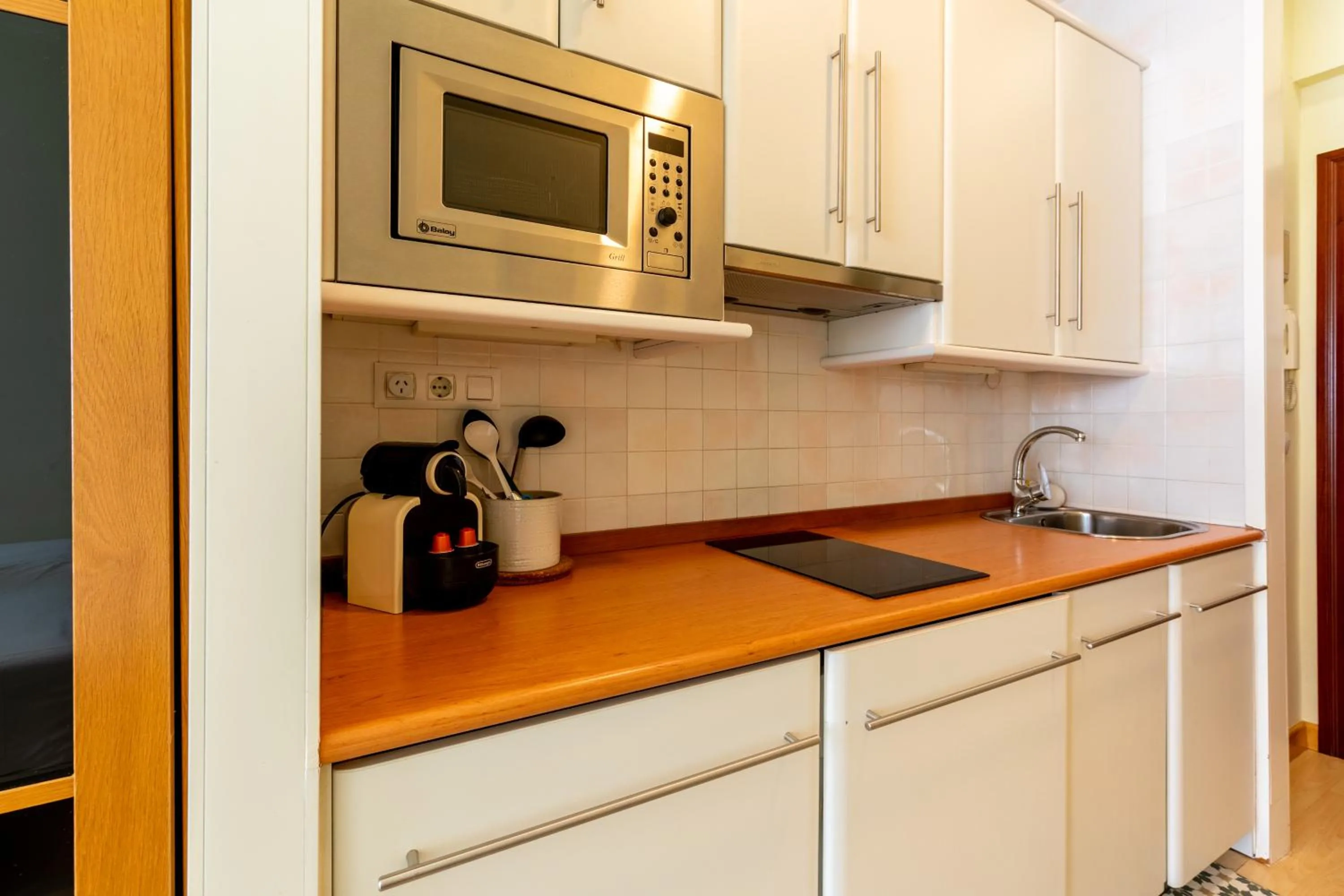 Kitchen or kitchenette in Holi-Rent Martin Villa
