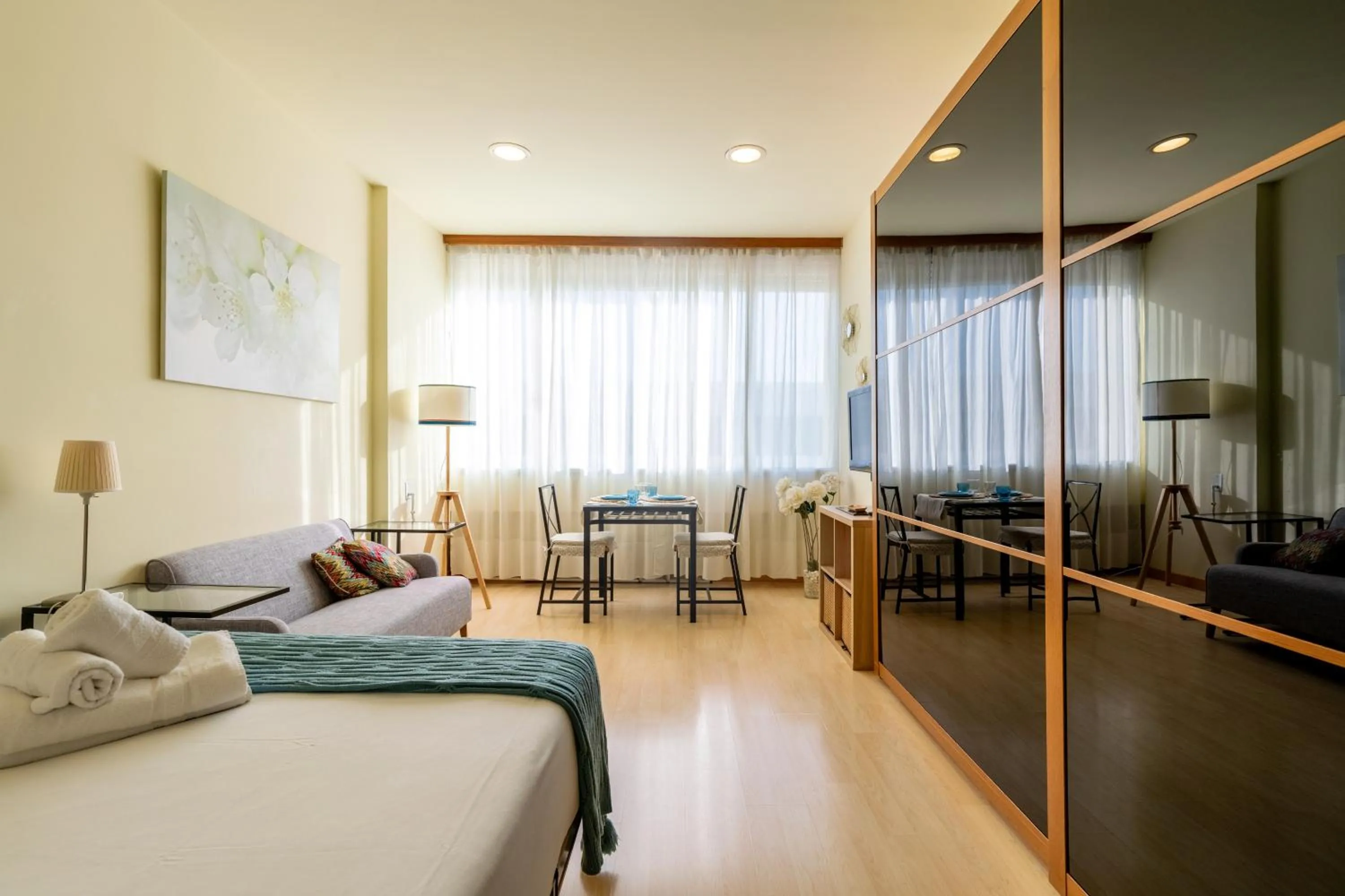 Bed in Holi-Rent Martin Villa