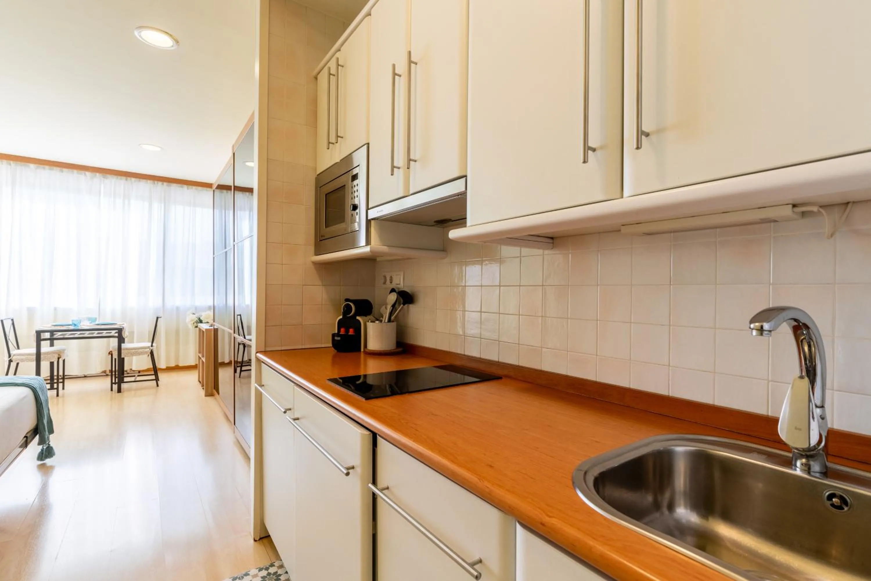 Kitchen or kitchenette in Holi-Rent Martin Villa