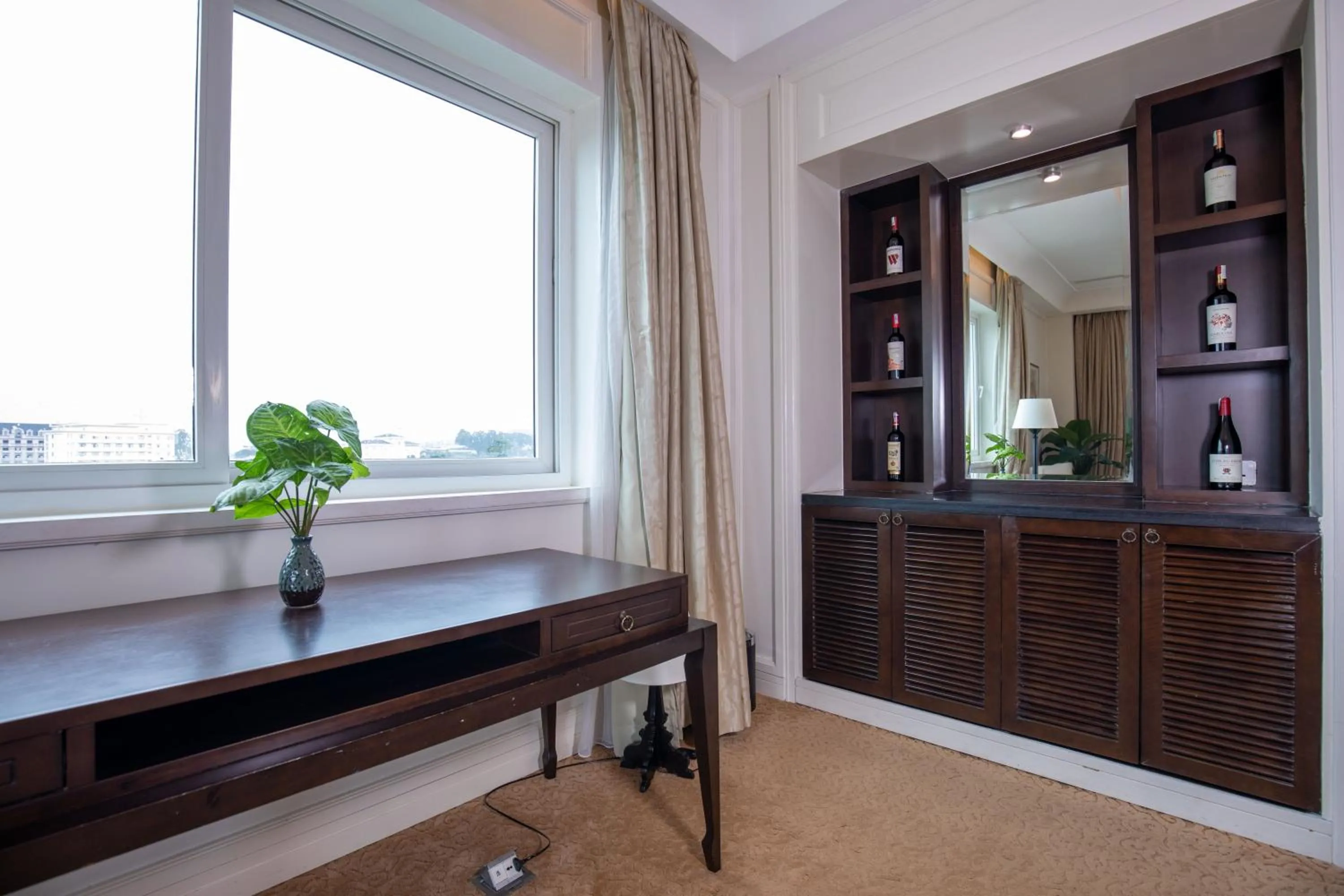 Business facilities in La Sapinette Hotel Dalat