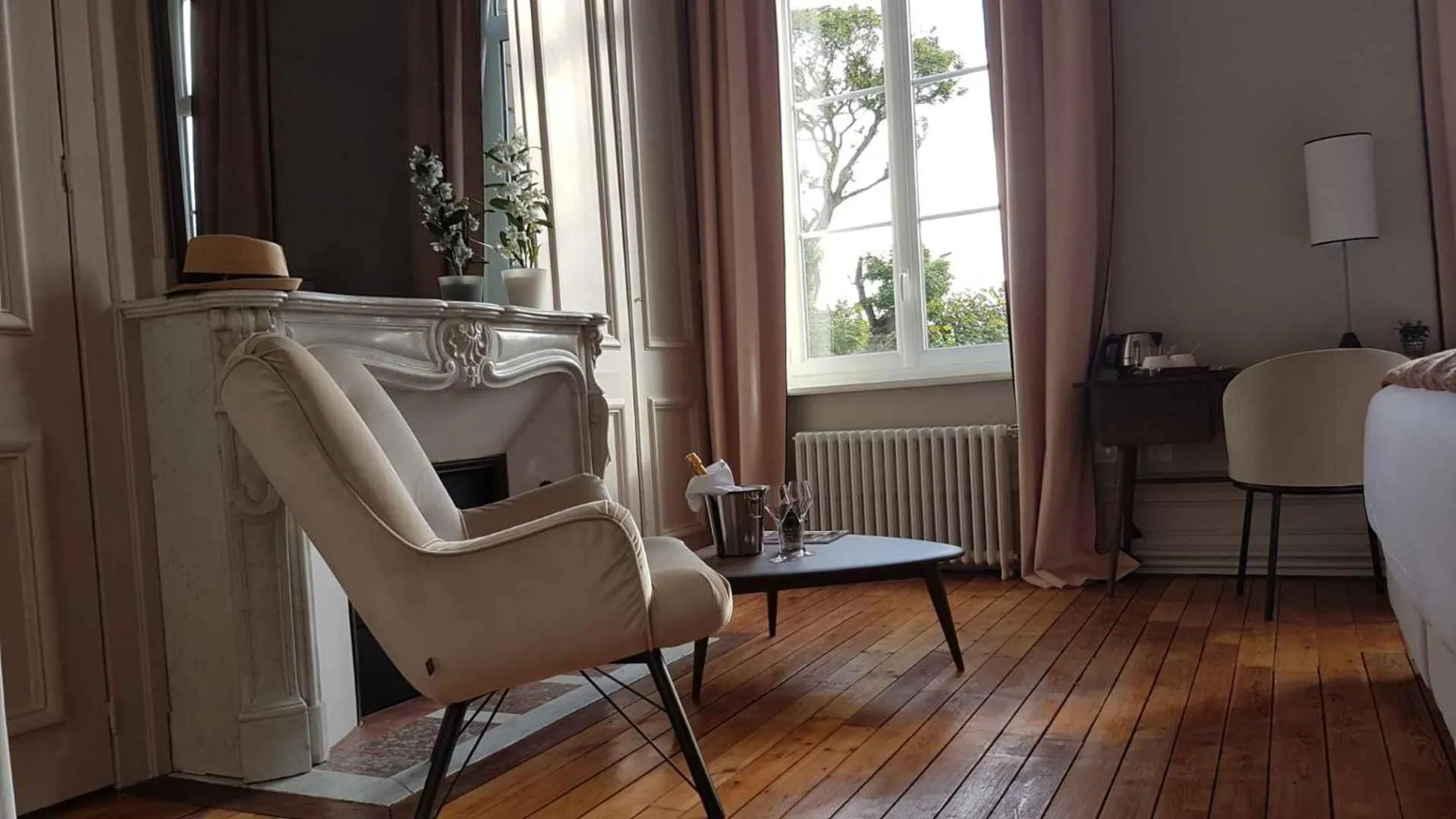 Bedroom in VILLA VARENTIA