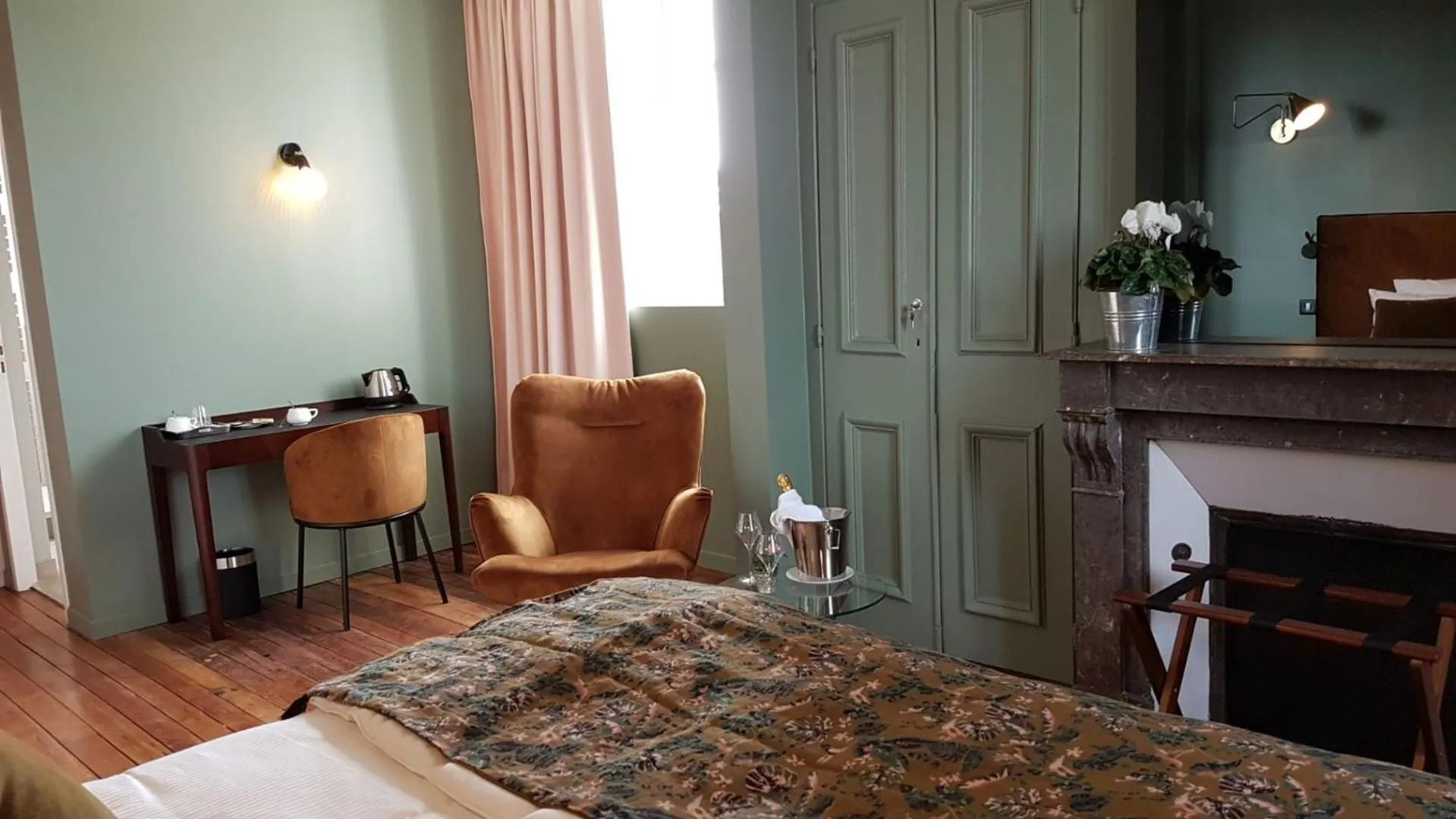 Bedroom, Bed in VILLA VARENTIA