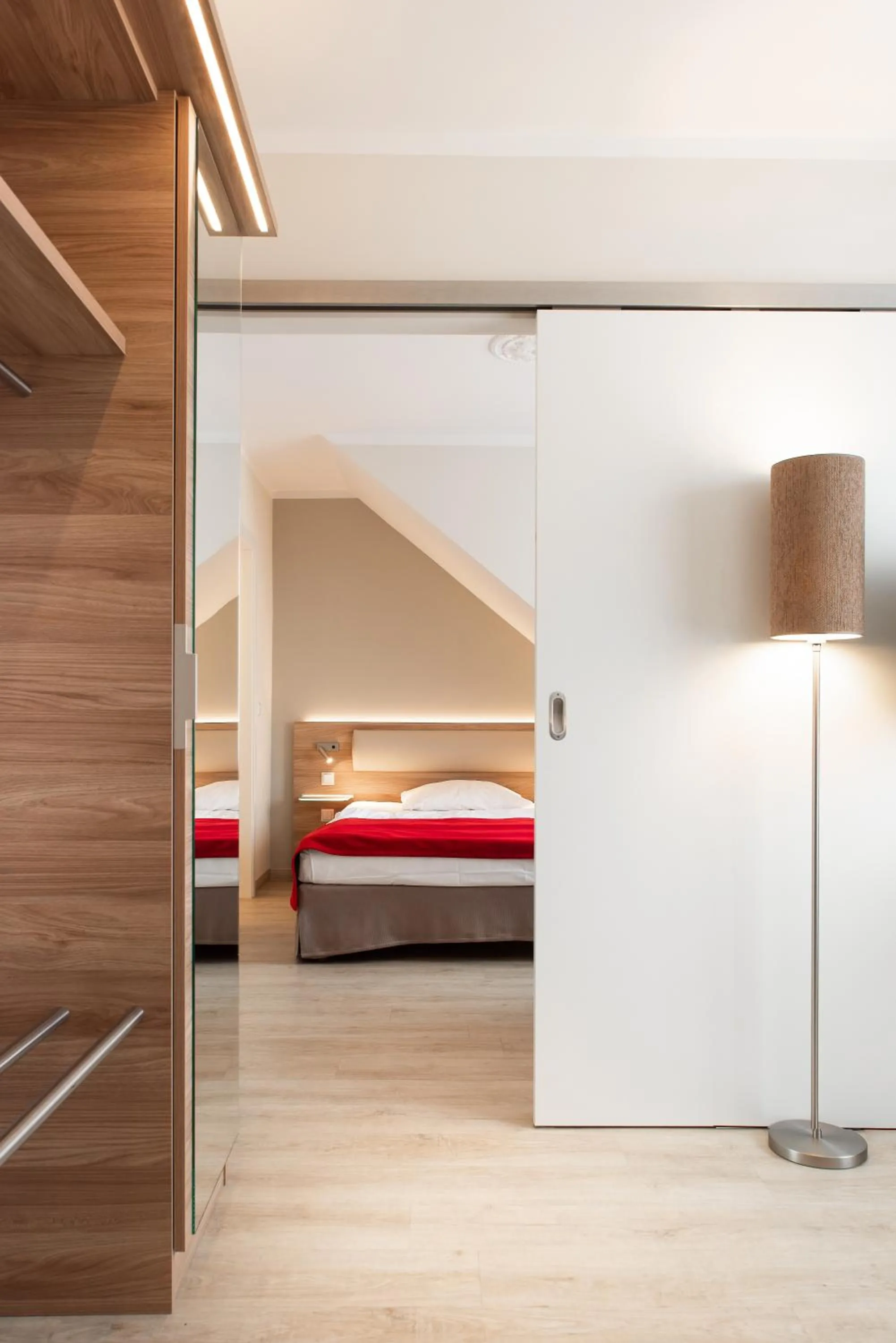 Photo of the whole room, Bed in Hotel Königshof am Funkturm Business