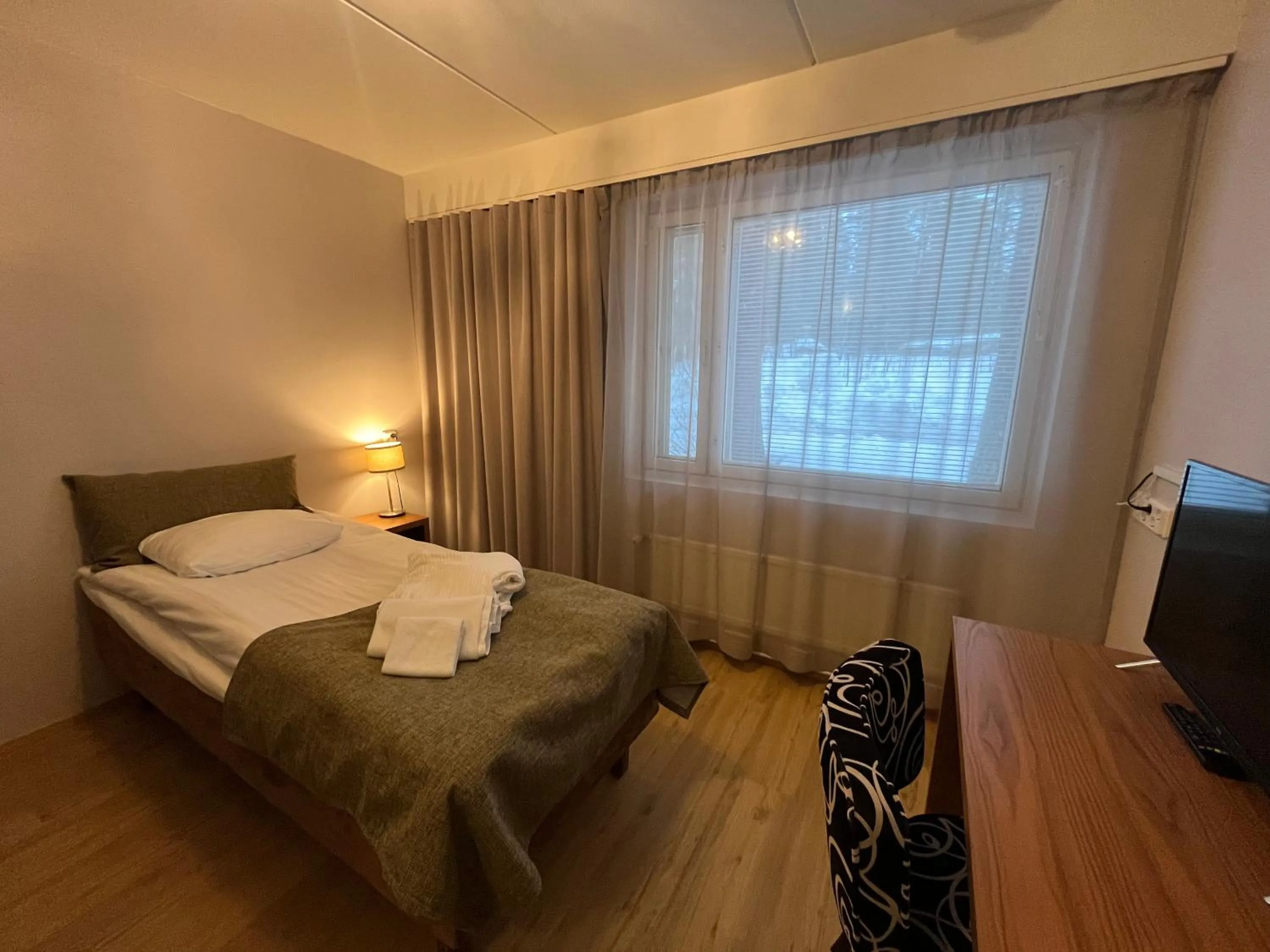 Bedroom, Bed in Backbyn Kartano