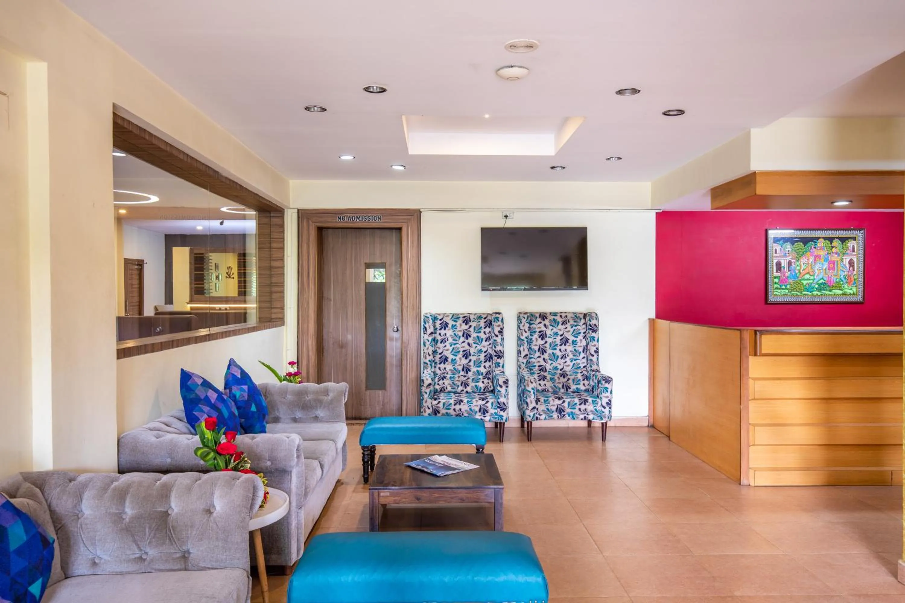 Lobby or reception in Vinayaga Inn by Poppys, Ooty