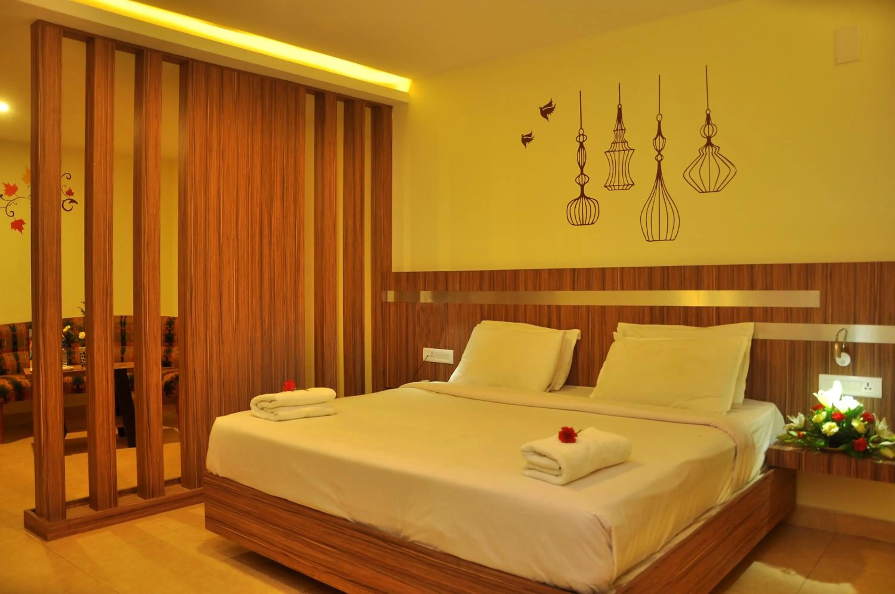 TV and multimedia, Bed in Vinayaga Inn by Poppys, Ooty