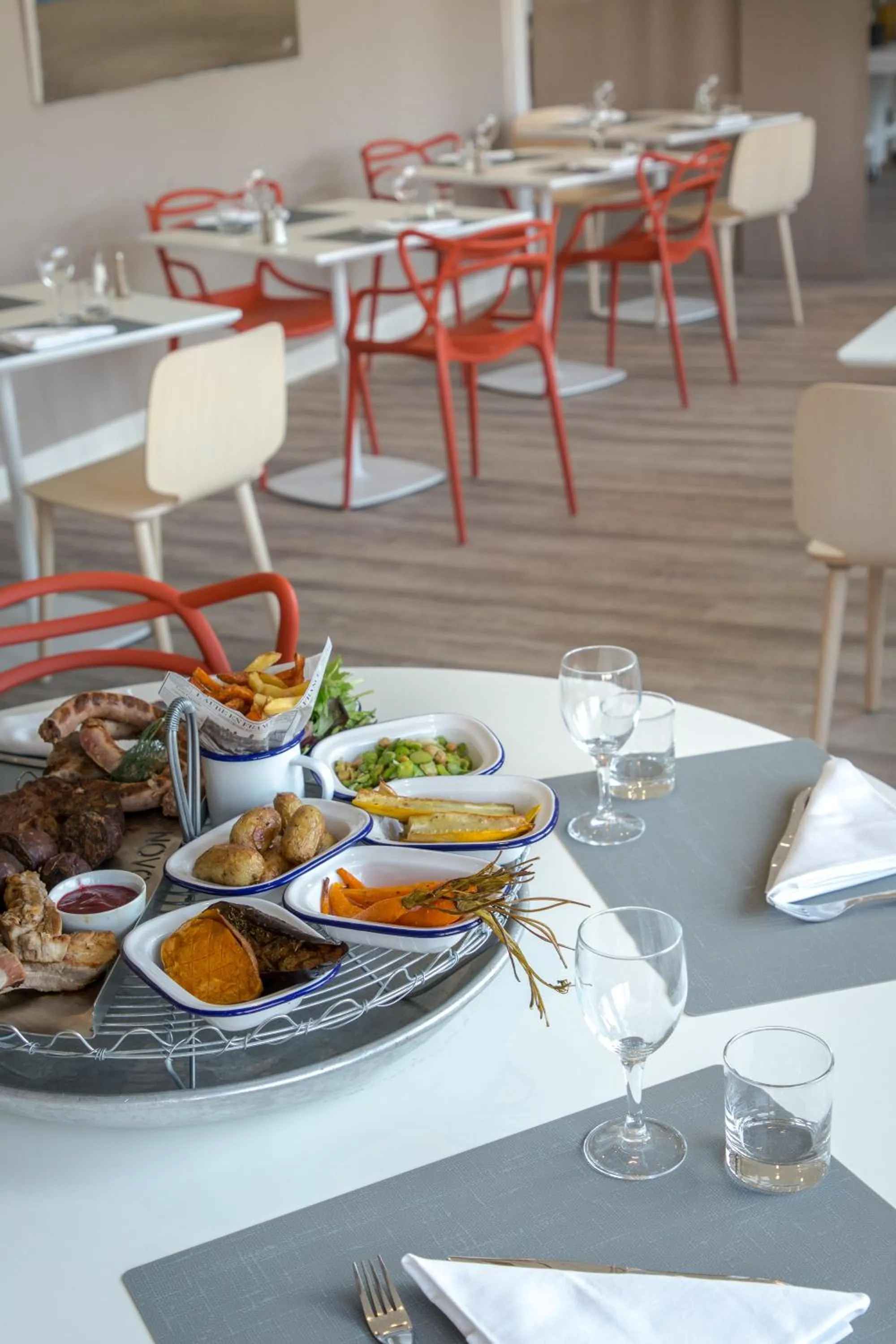 Restaurant/places to eat in Novotel Perpignan Nord Rivesaltes