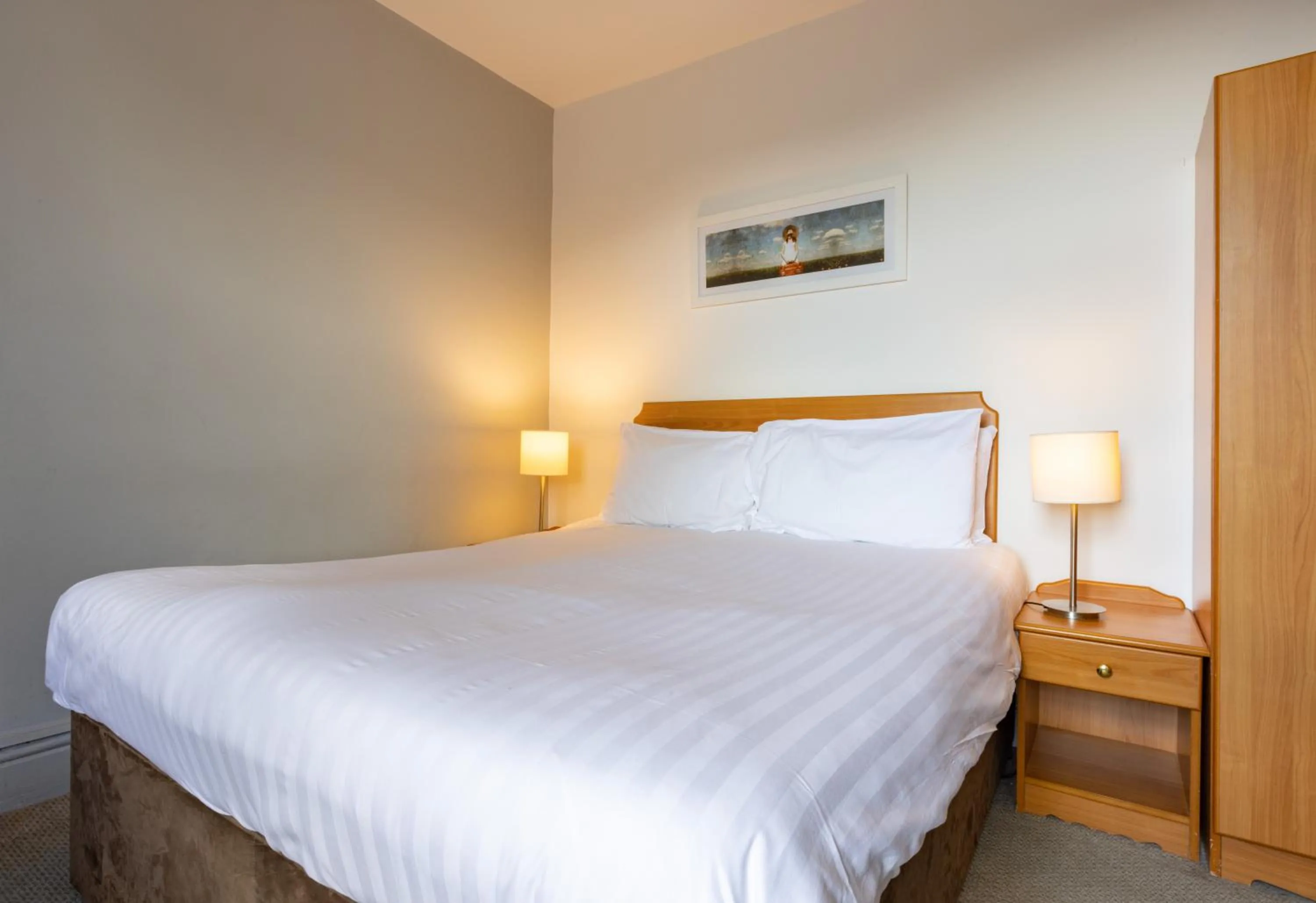 Bed in The County Hotel