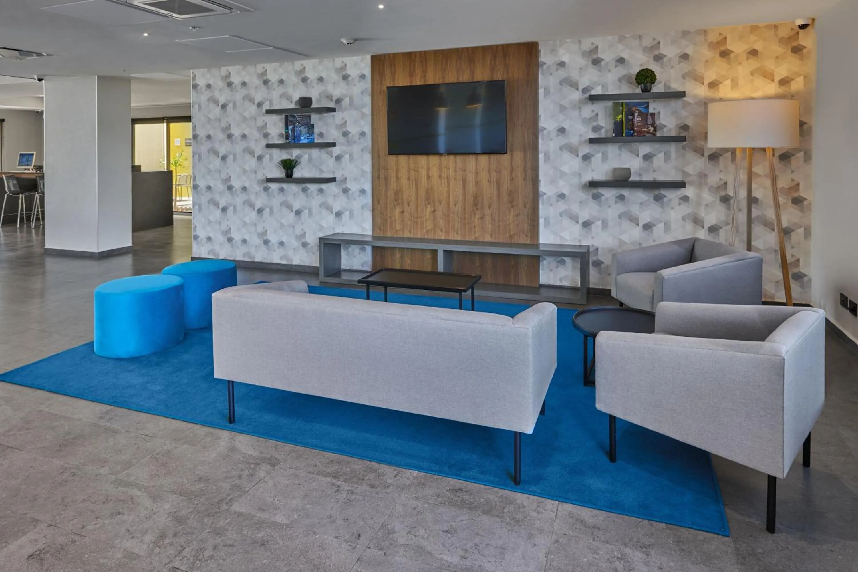 Living room in City Express by Marriott Hermosillo Expo