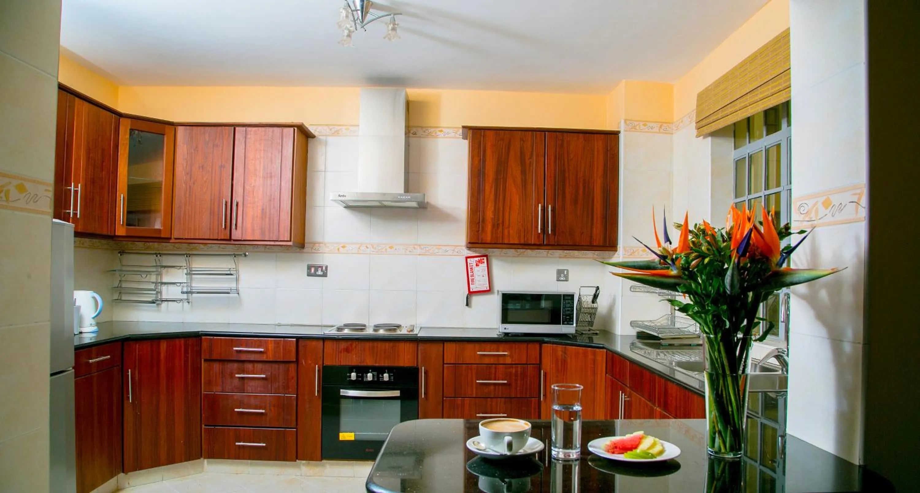 Kitchen or kitchenette in Batians Apartment Hotel