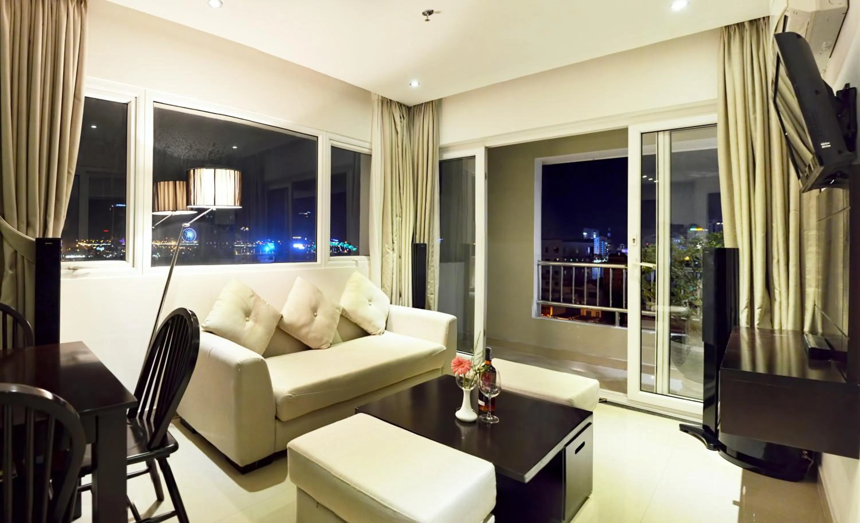 Living room in D&C Hotel