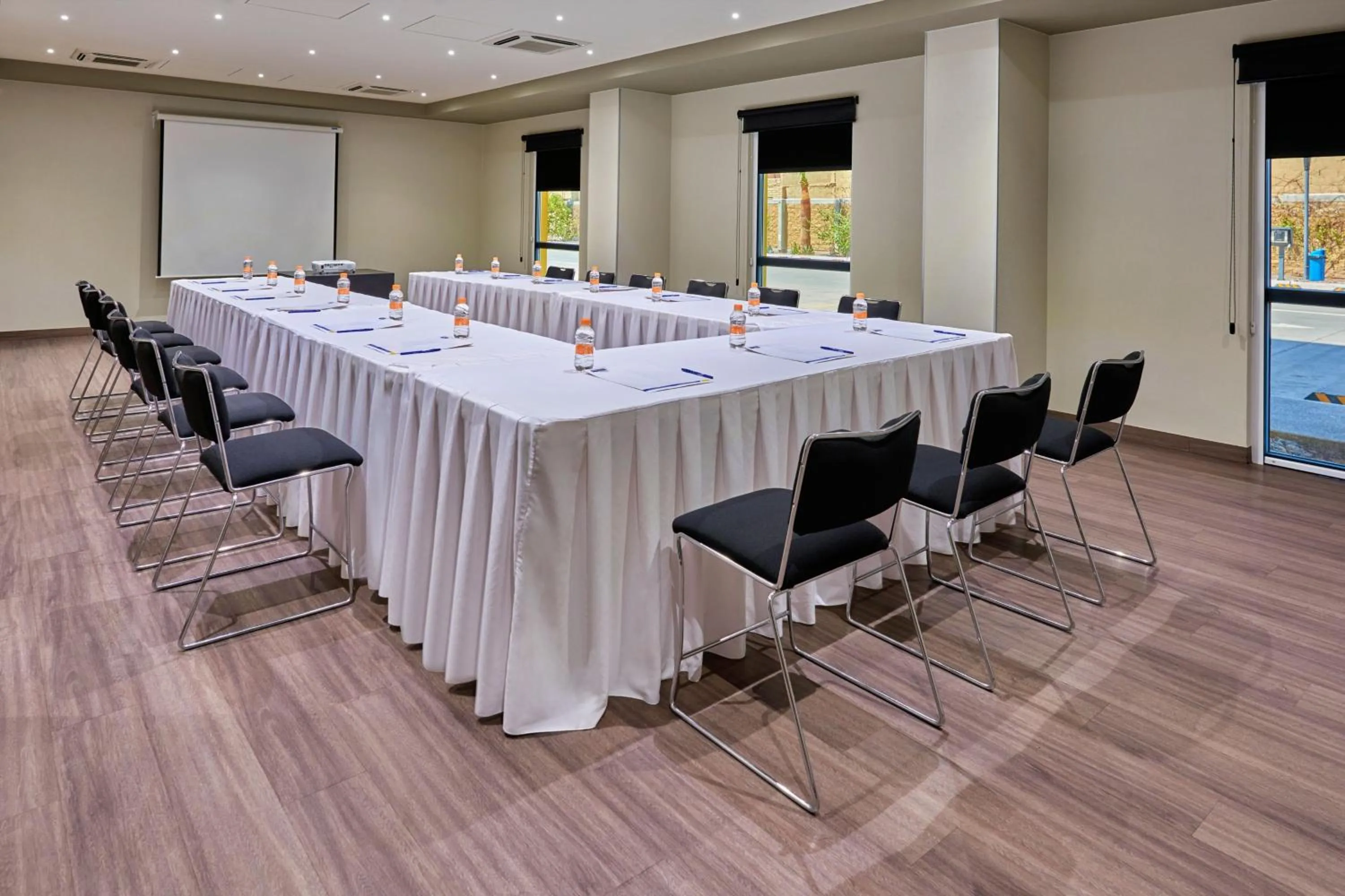 Meeting/conference room in City Express by Marriott Guaymas