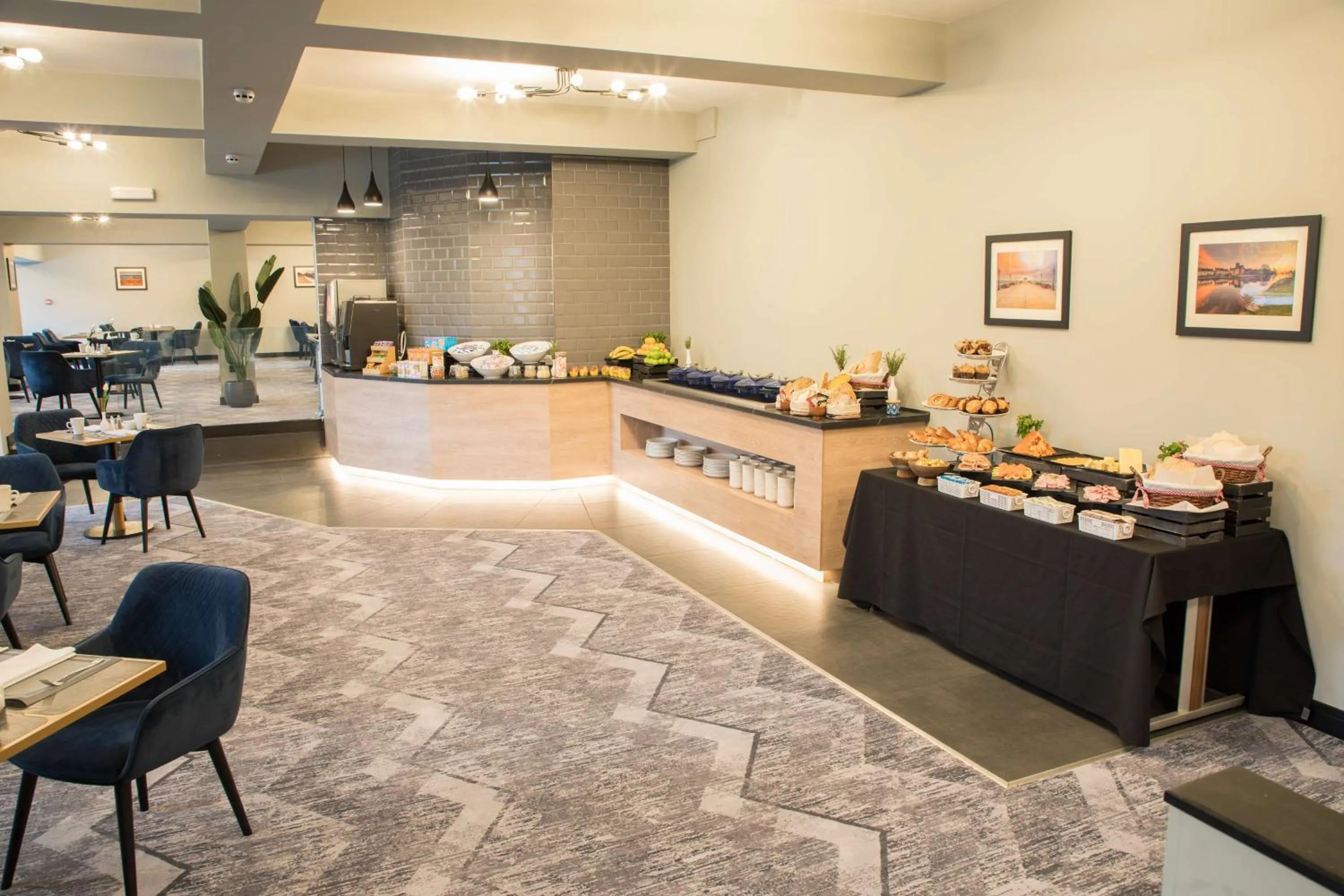 Restaurant/places to eat in Park Inn by Radisson Bournemouth