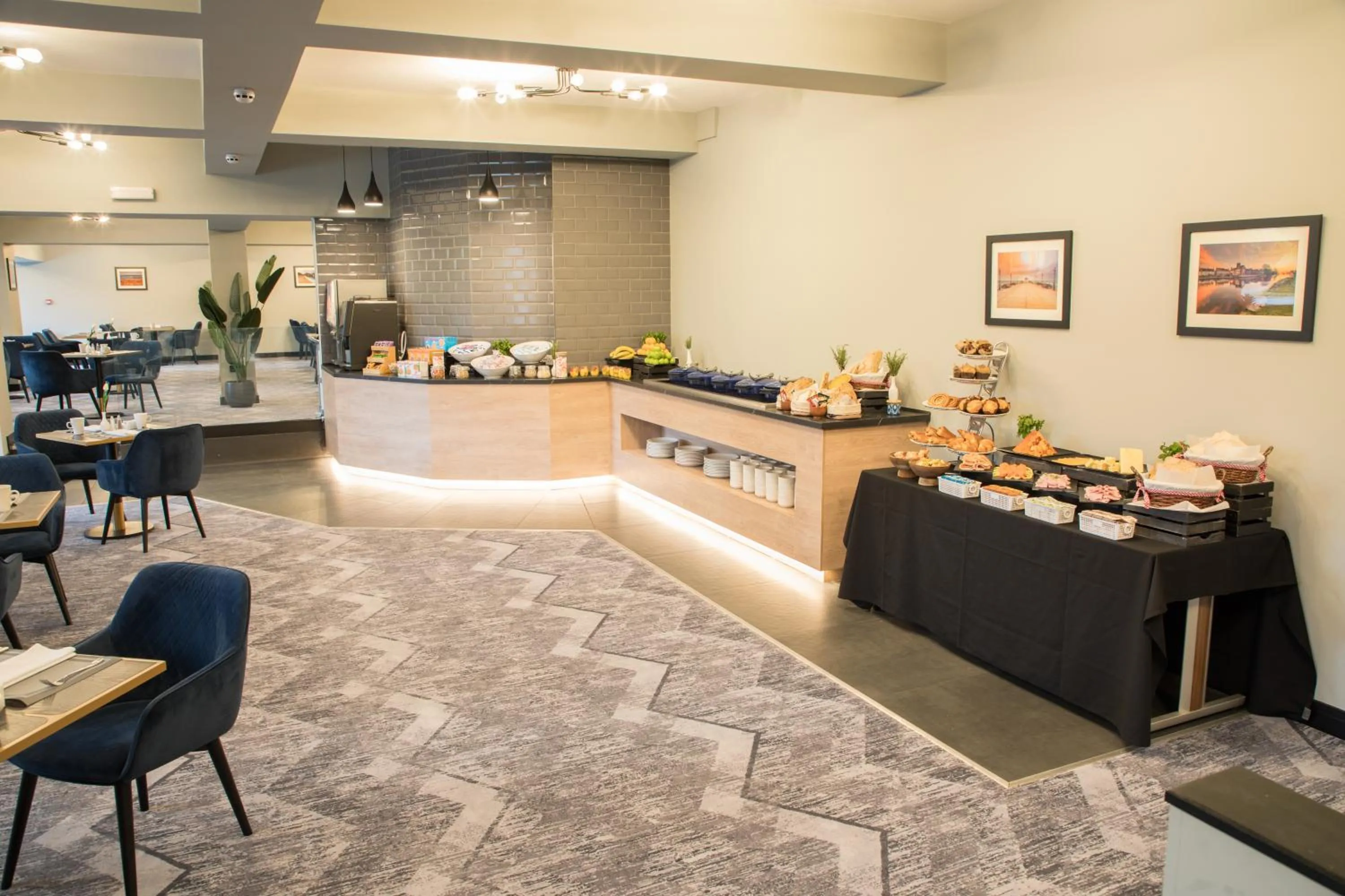 Restaurant/places to eat in Park Inn by Radisson Bournemouth