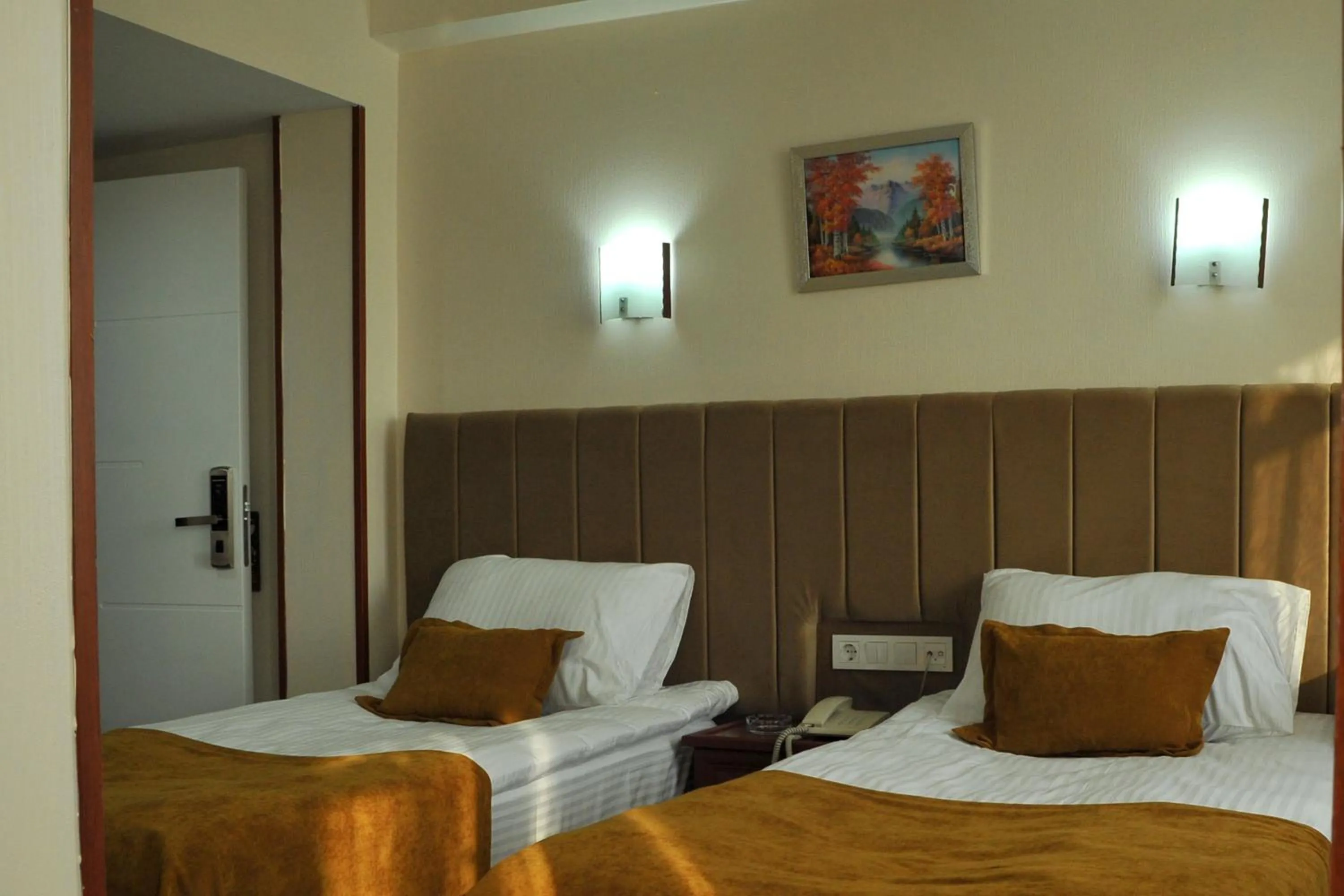 Photo of the whole room, Bed in Lion City Hotel Ankara