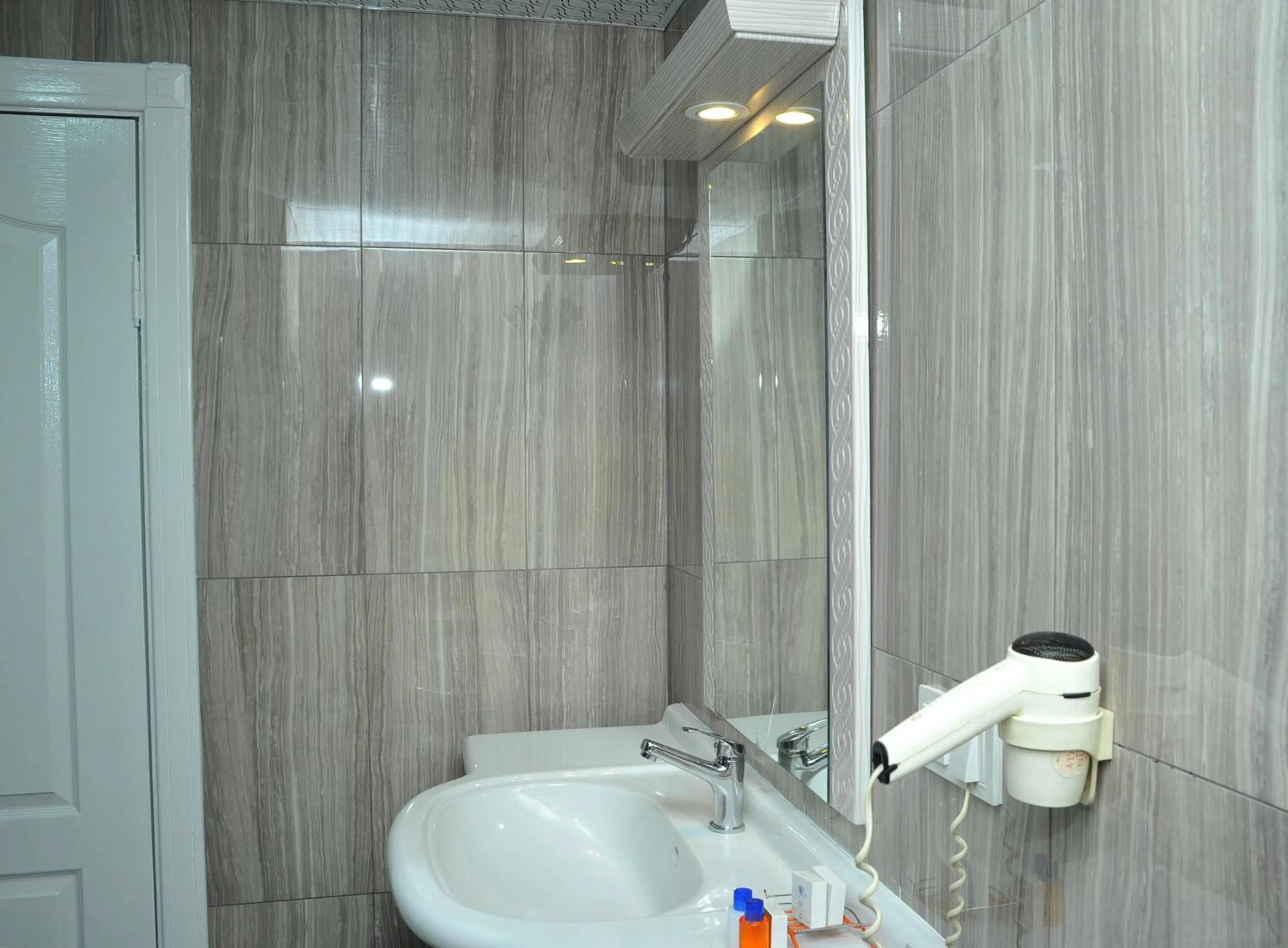 Bathroom in Lion City Hotel Ankara