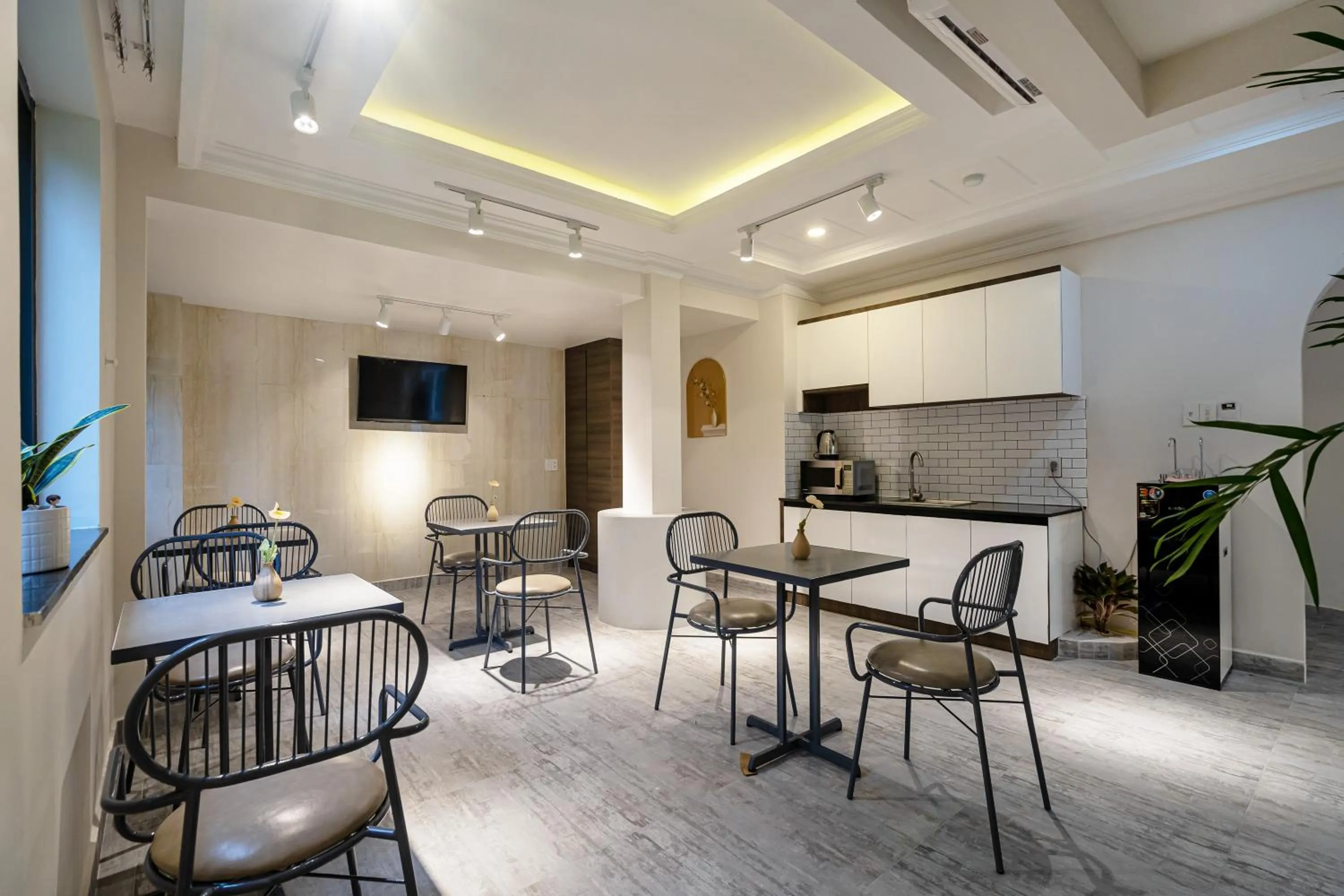 Restaurant/places to eat in The Royal LandPark - Phu My Hung