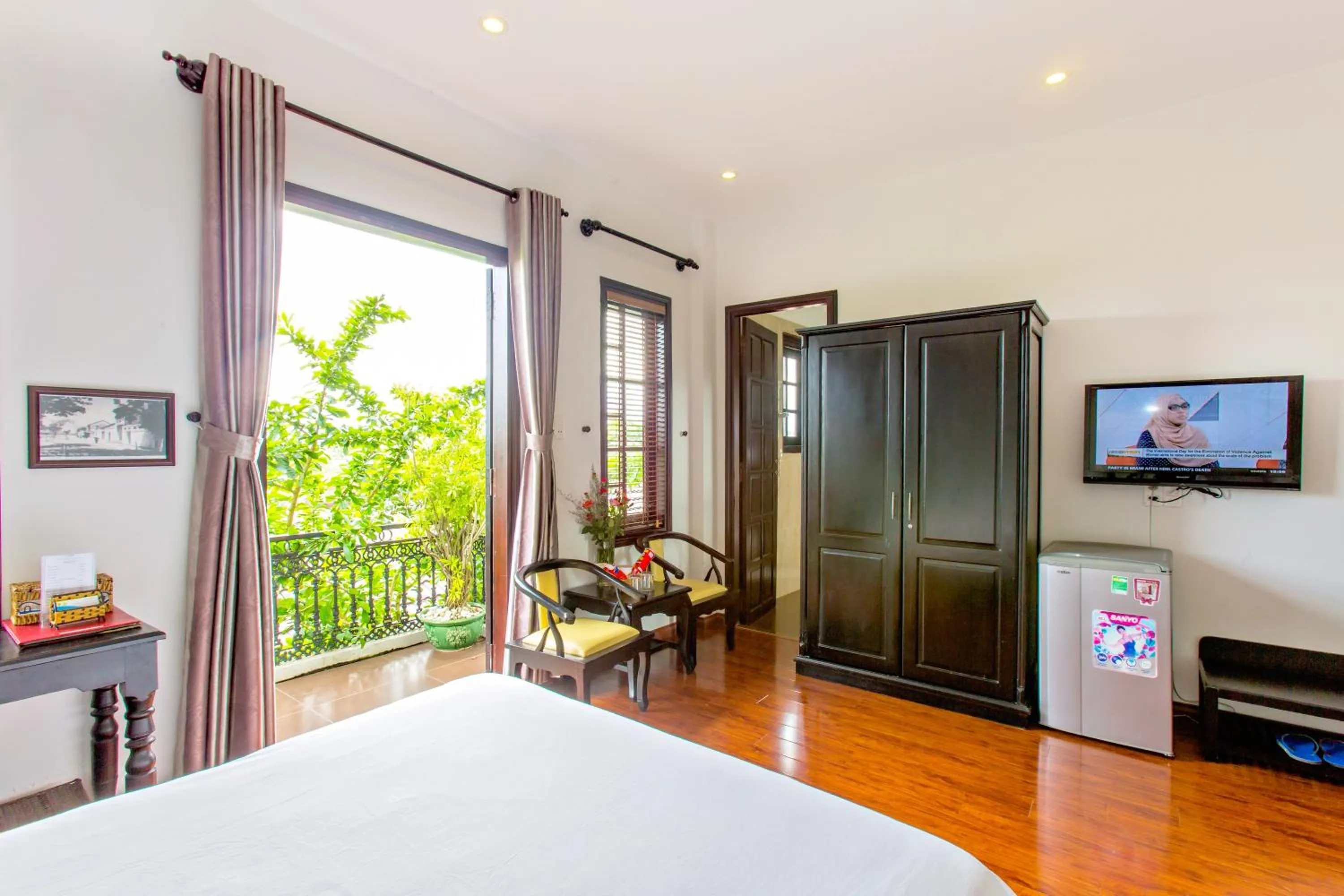 Photo of the whole room, Bed in Riverside Impression Villa