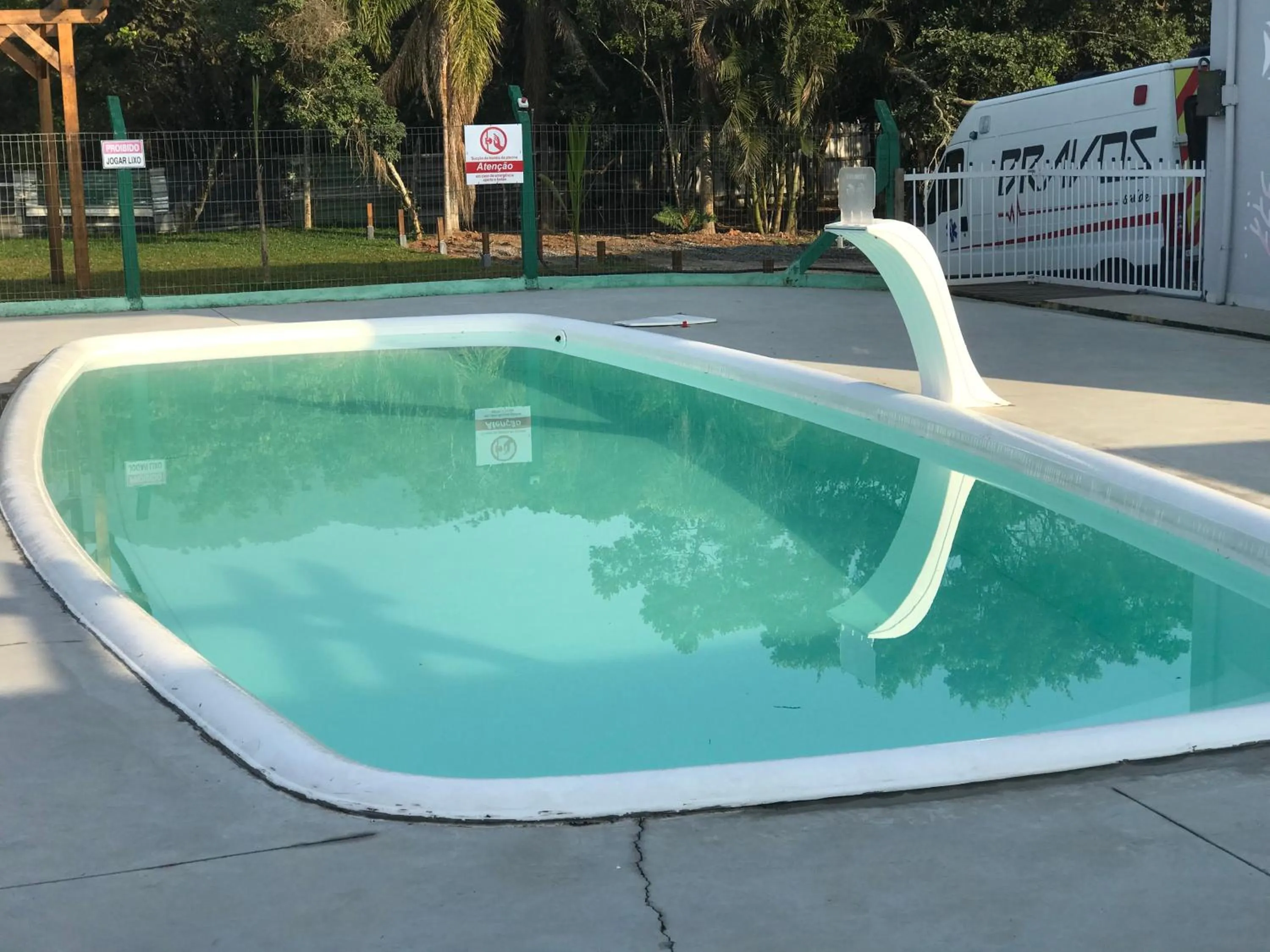 Swimming pool in Paraiso do Estaleirinho - Balneario Camboriu