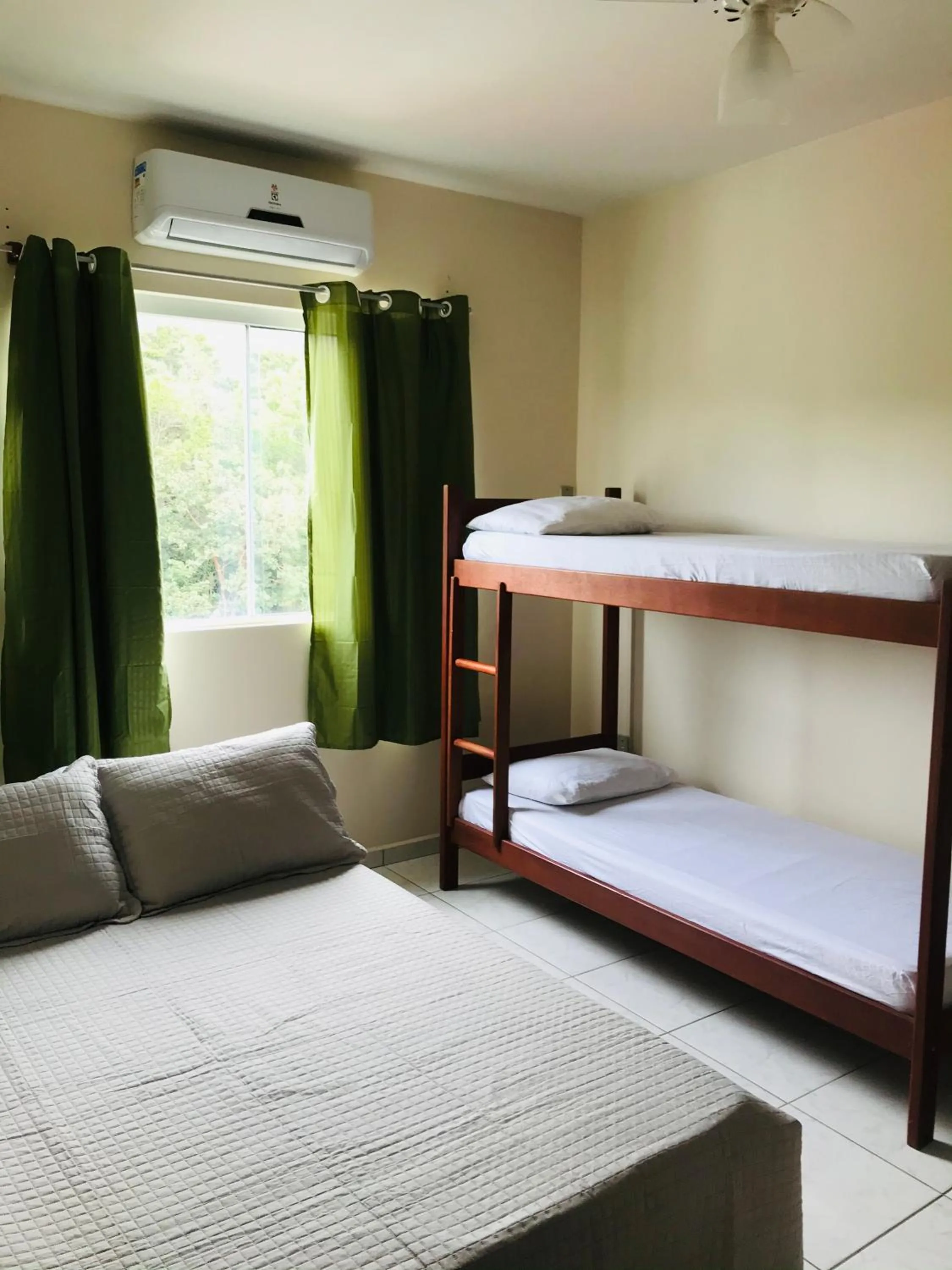 Bedroom in Paraiso do Estaleirinho - Balneario Camboriu