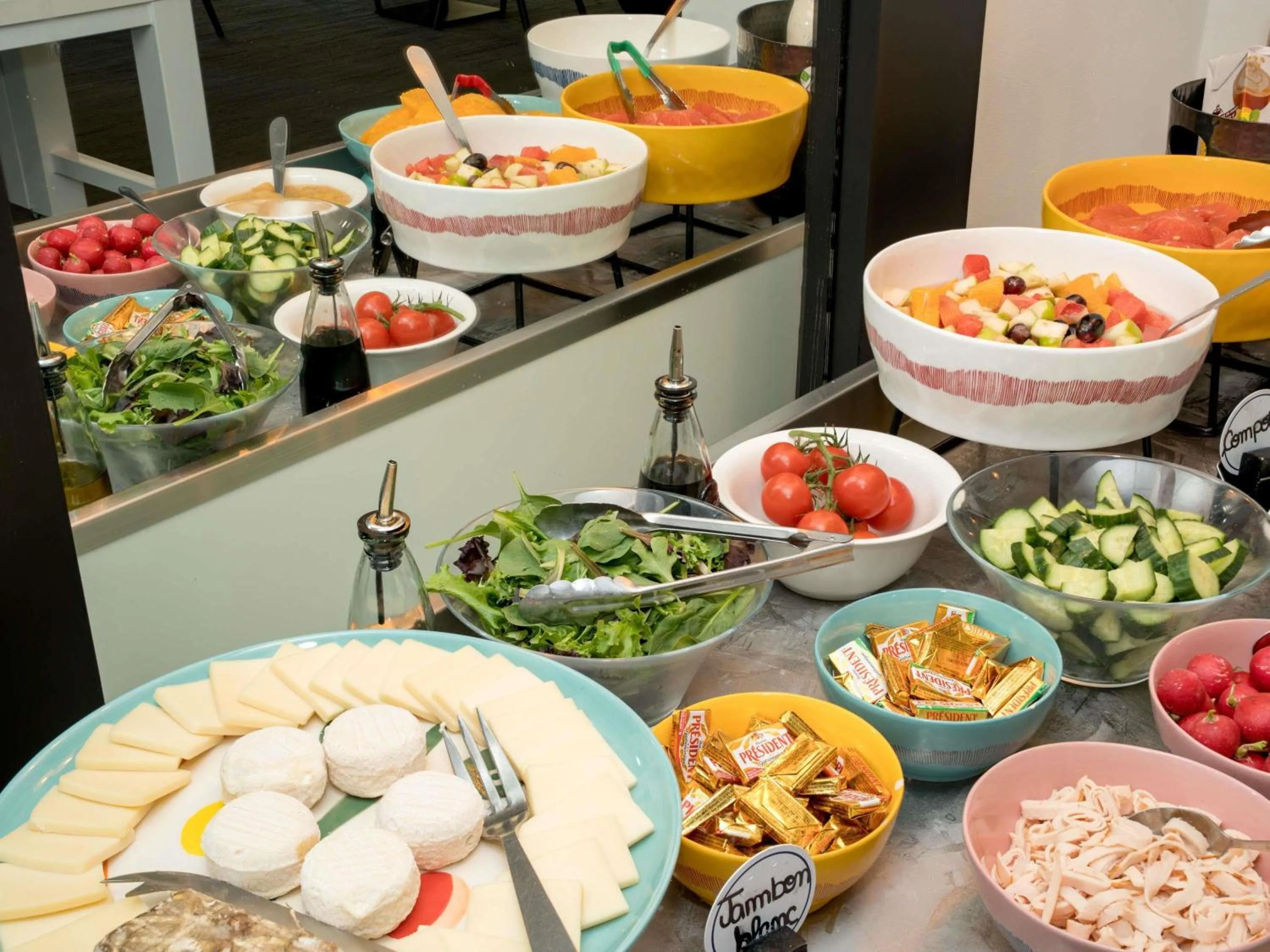 Breakfast in Novotel Poissy Orgeval