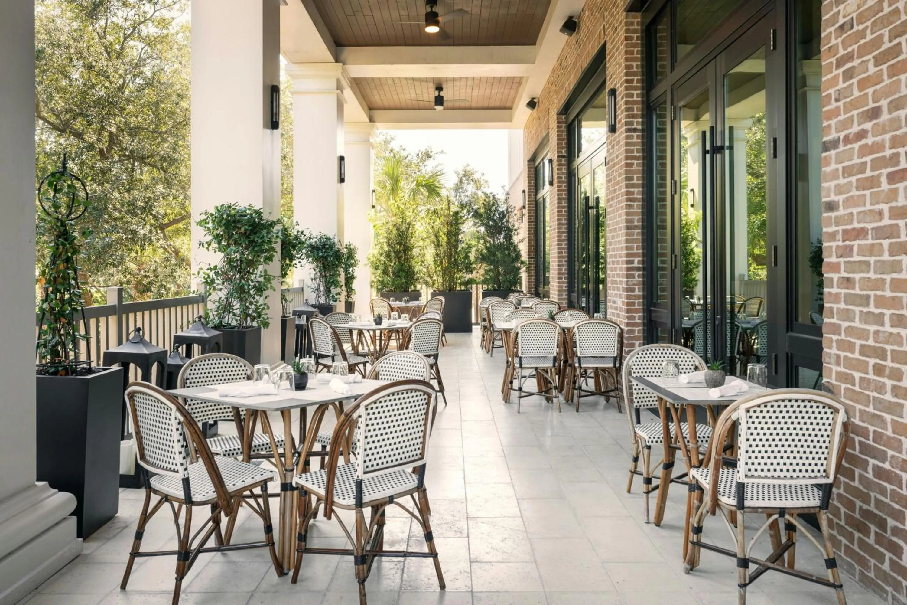 Restaurant/places to eat in Hotel Effie Sandestin Resort, Autograph Collection