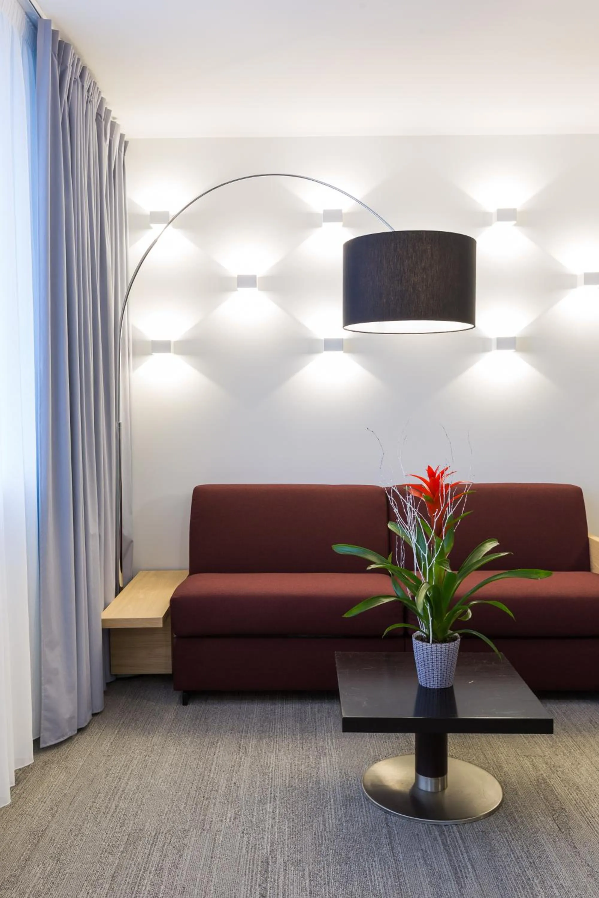 Photo of the whole room in Novotel Poitiers Site du Futuroscope