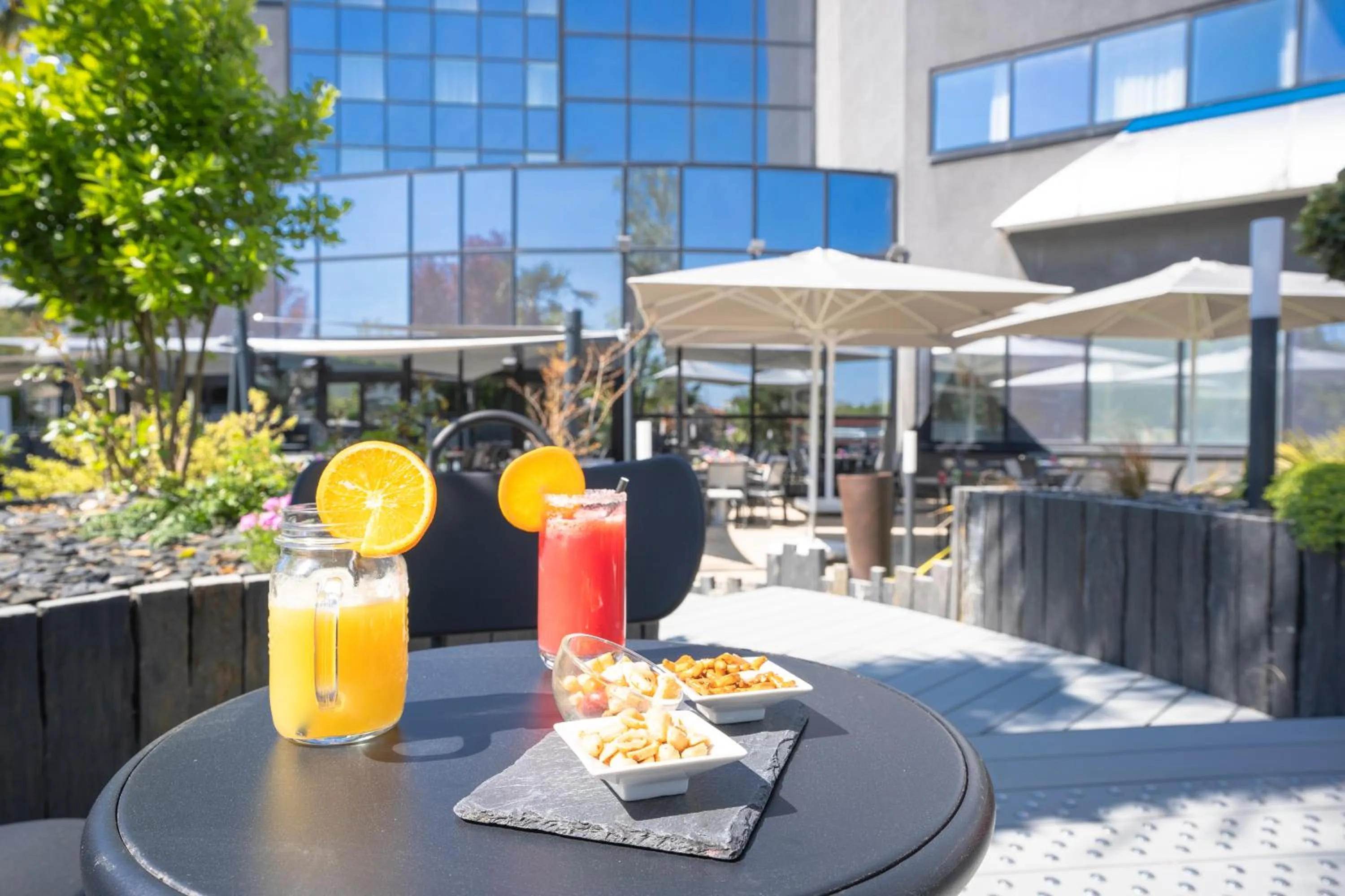 Restaurant/places to eat in Novotel Poitiers Site du Futuroscope