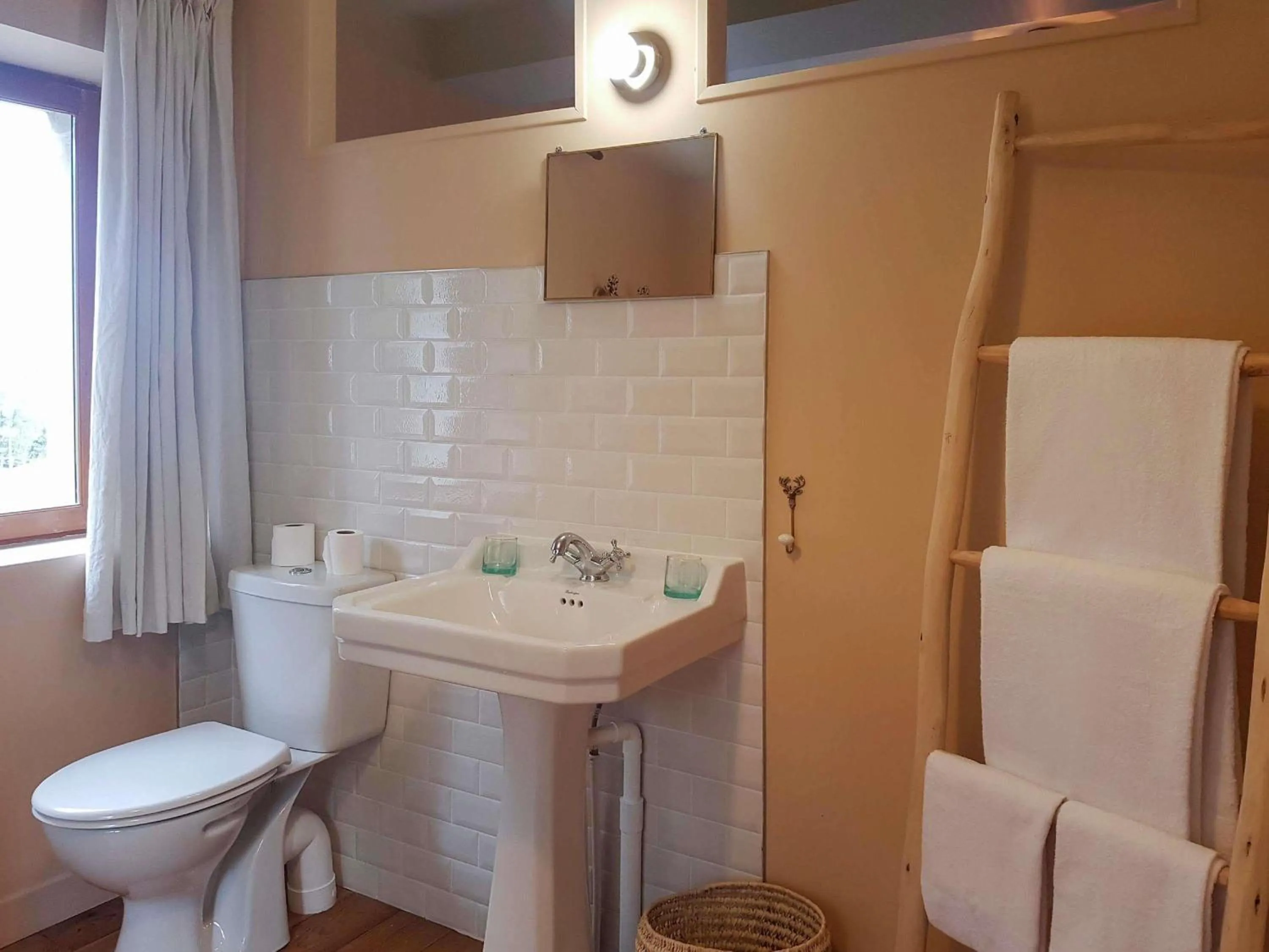 Bedroom in Hotel Novotel Domaine de Maffliers - Paris Val-d'Oise