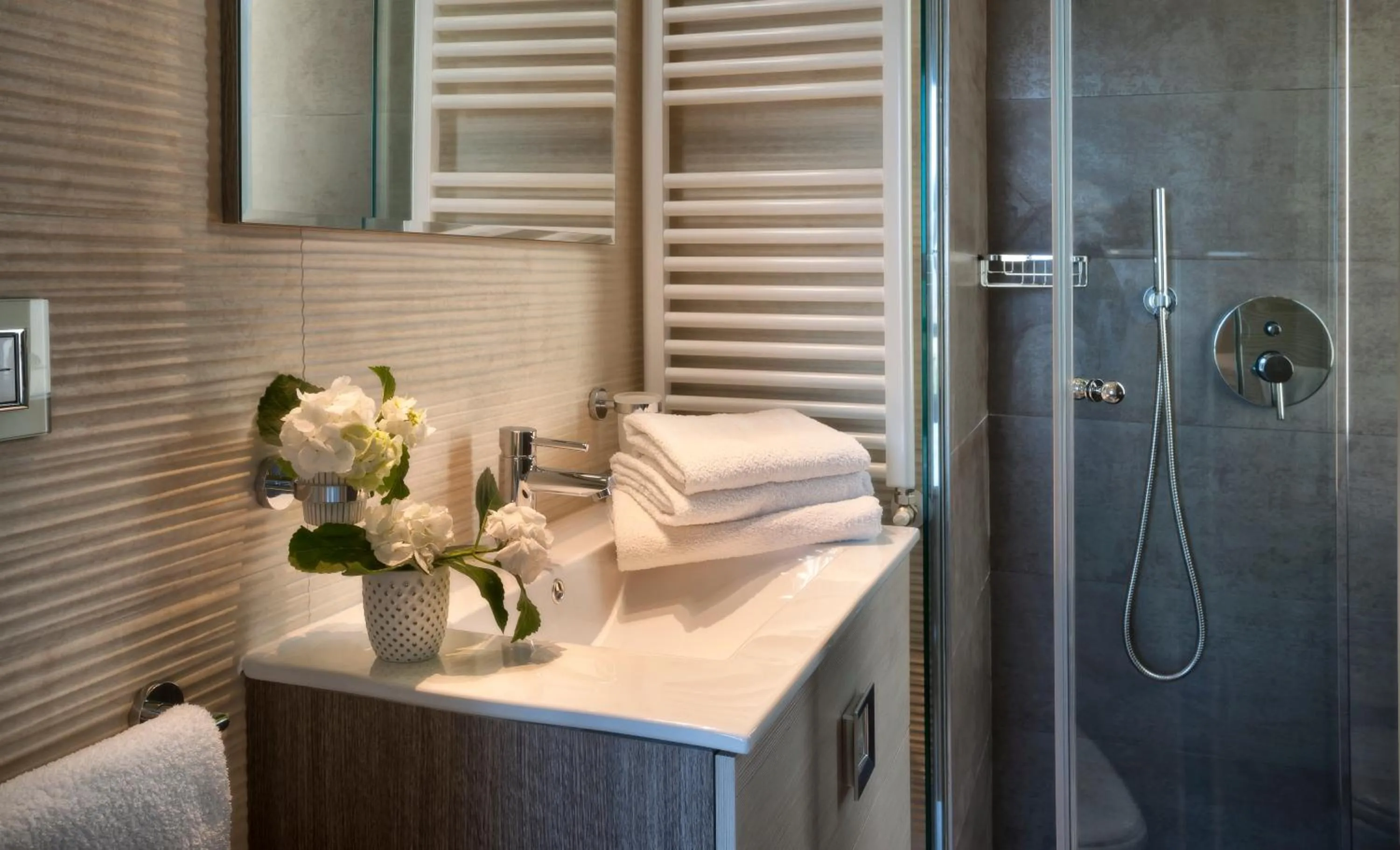 Shower in Hotel Vistamare