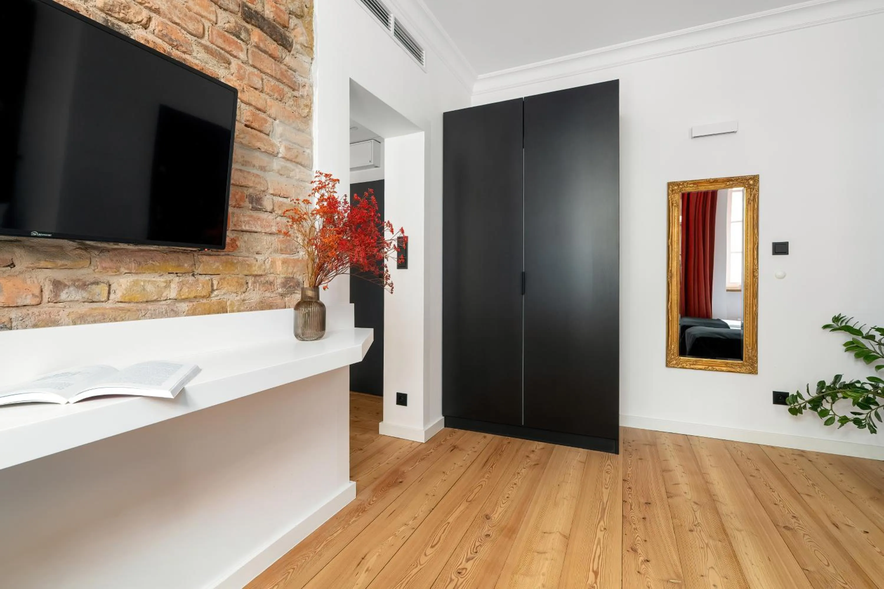 TV and multimedia in Apartamenty Schoeps Residence by Noclegi Renters