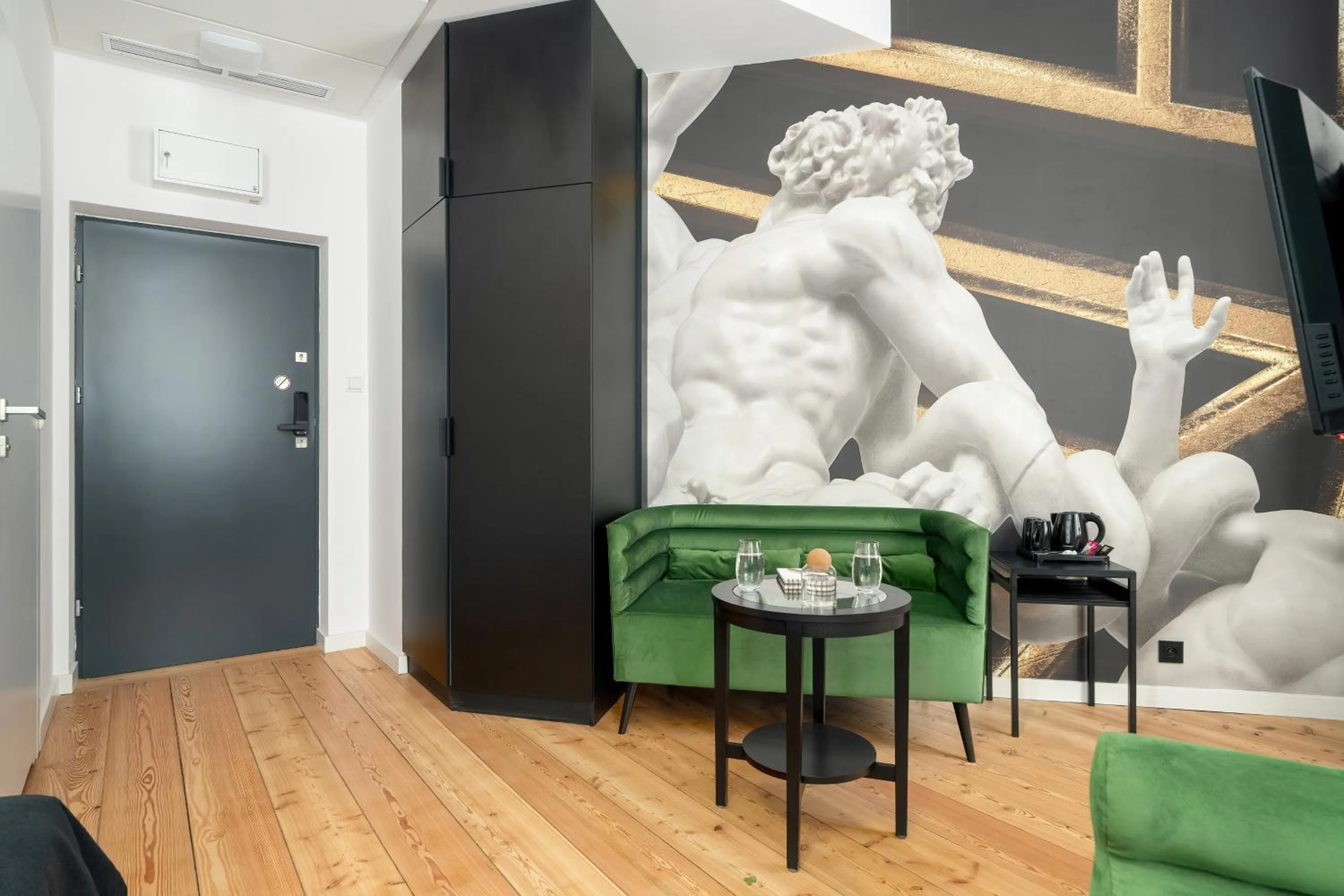 TV and multimedia in Apartamenty Schoeps Residence by Noclegi Renters