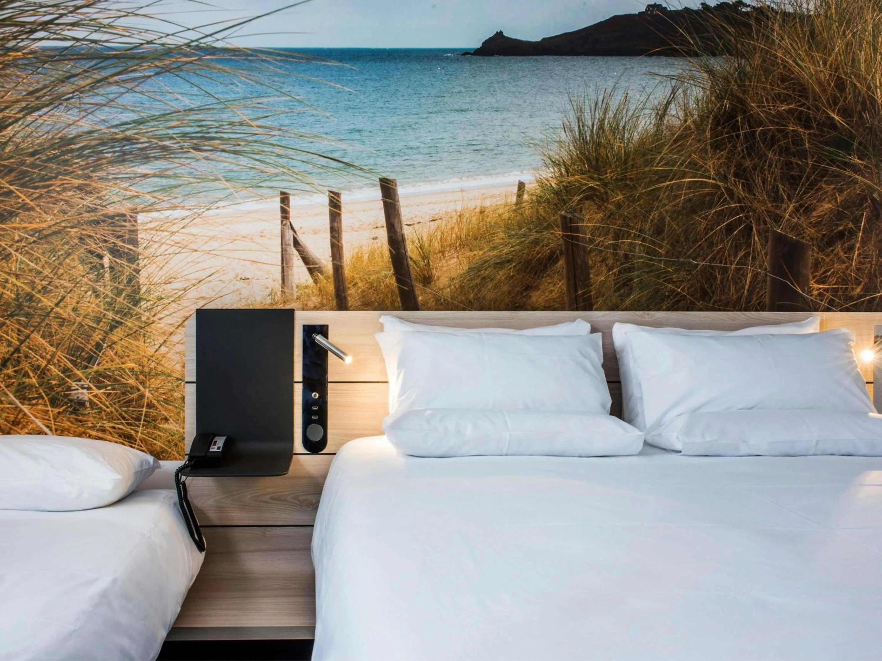 Bedroom in Novotel Rennes Alma