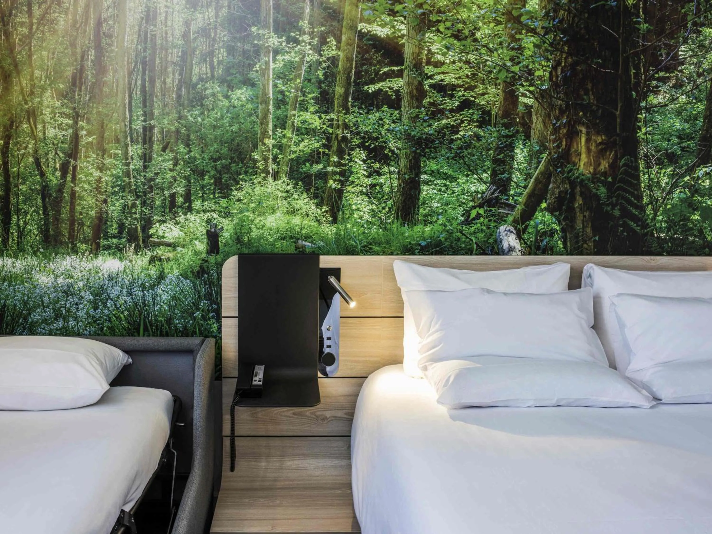 Bedroom, Bed in Novotel Rennes Alma