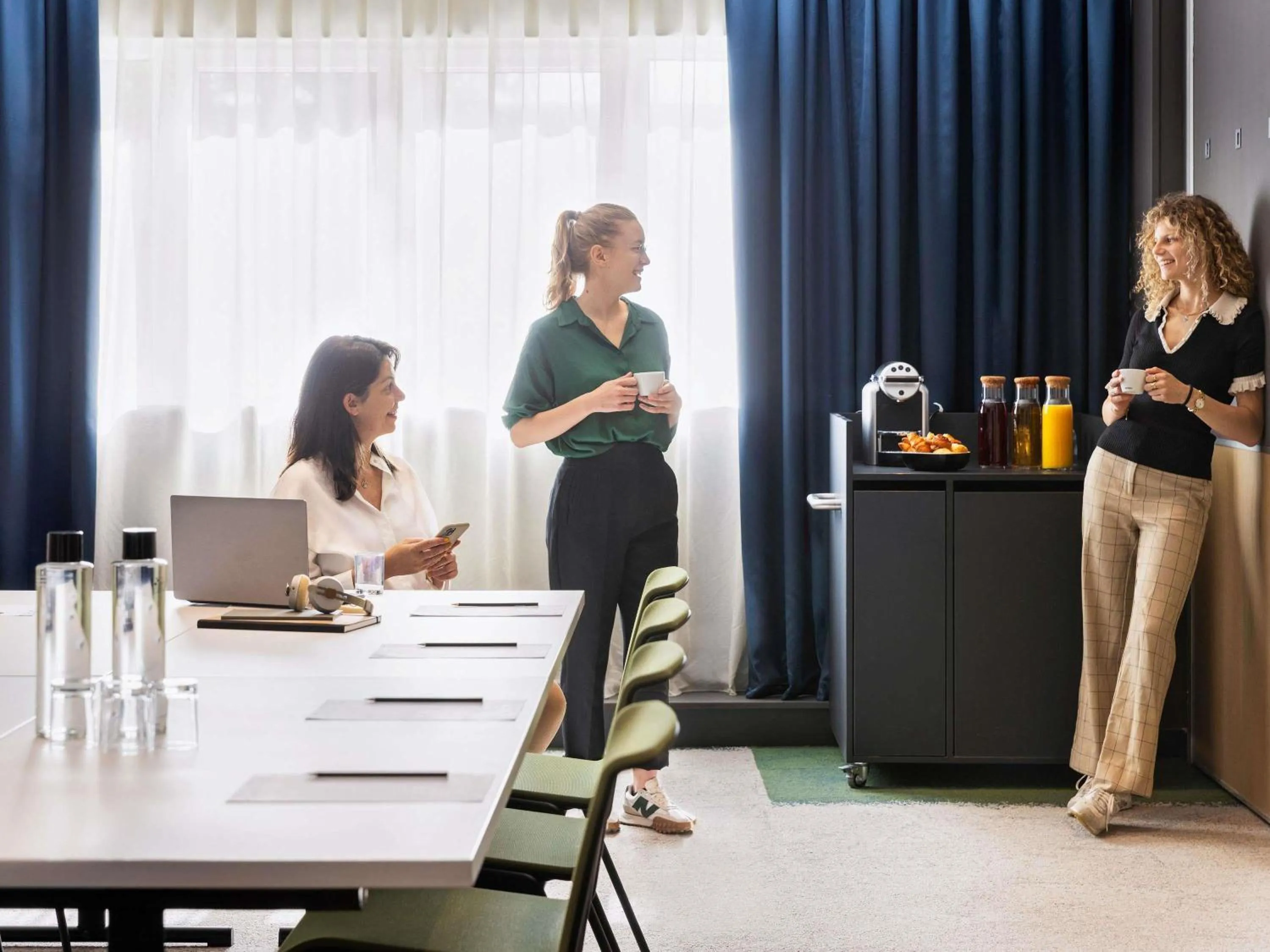 Meeting/conference room in Novotel Rennes Alma