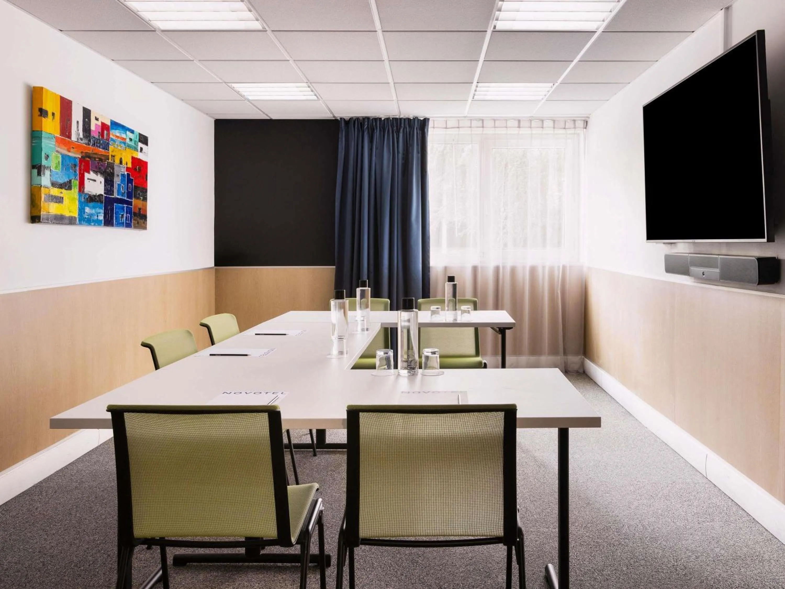 Meeting/conference room in Novotel Rennes Alma