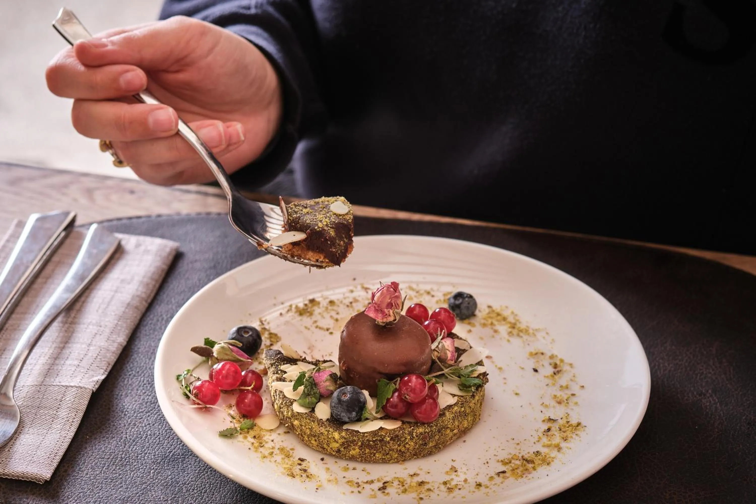 Restaurant/places to eat in Lake Hotel Courchevel 1850