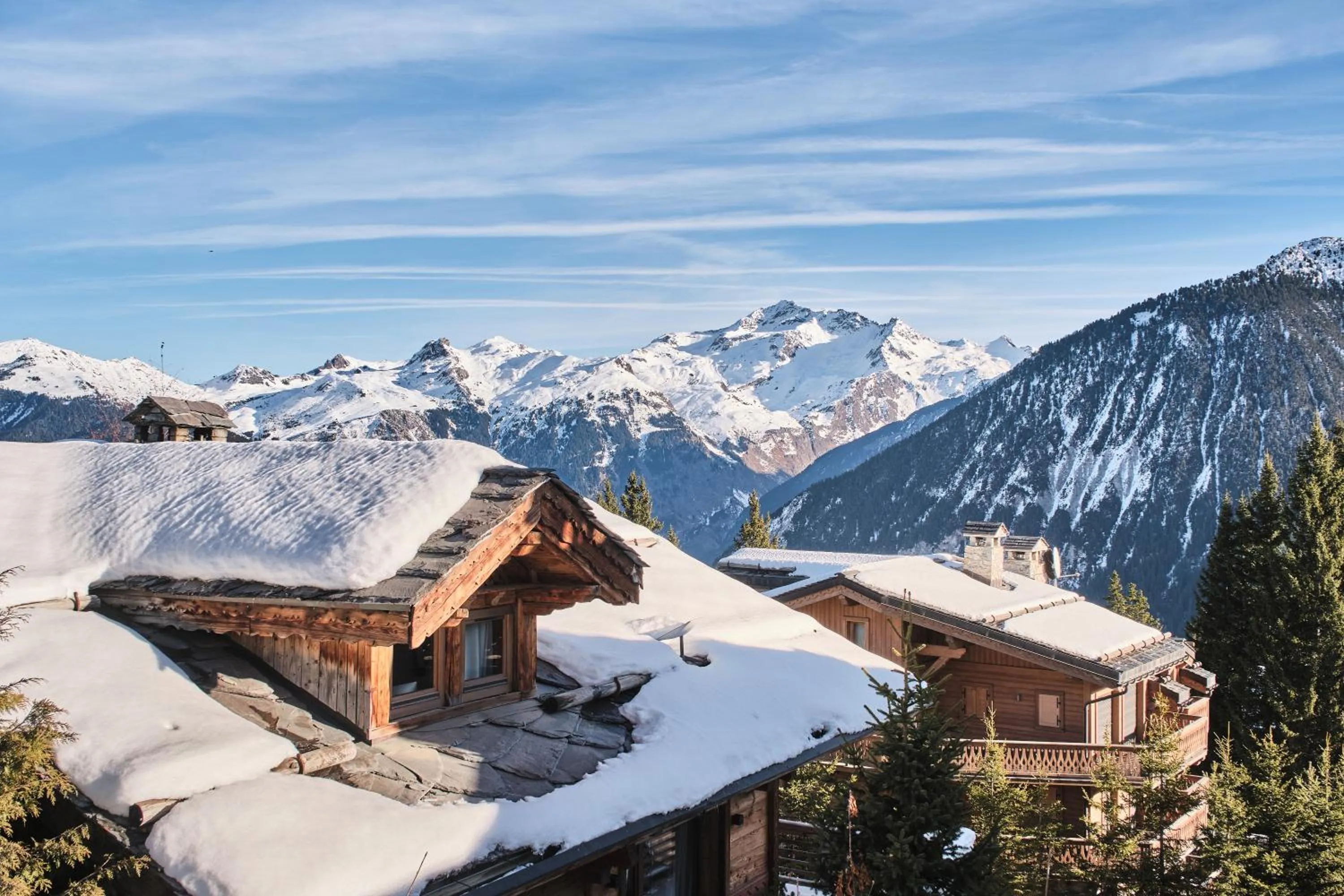 Mountain view in Lake Hotel Courchevel 1850