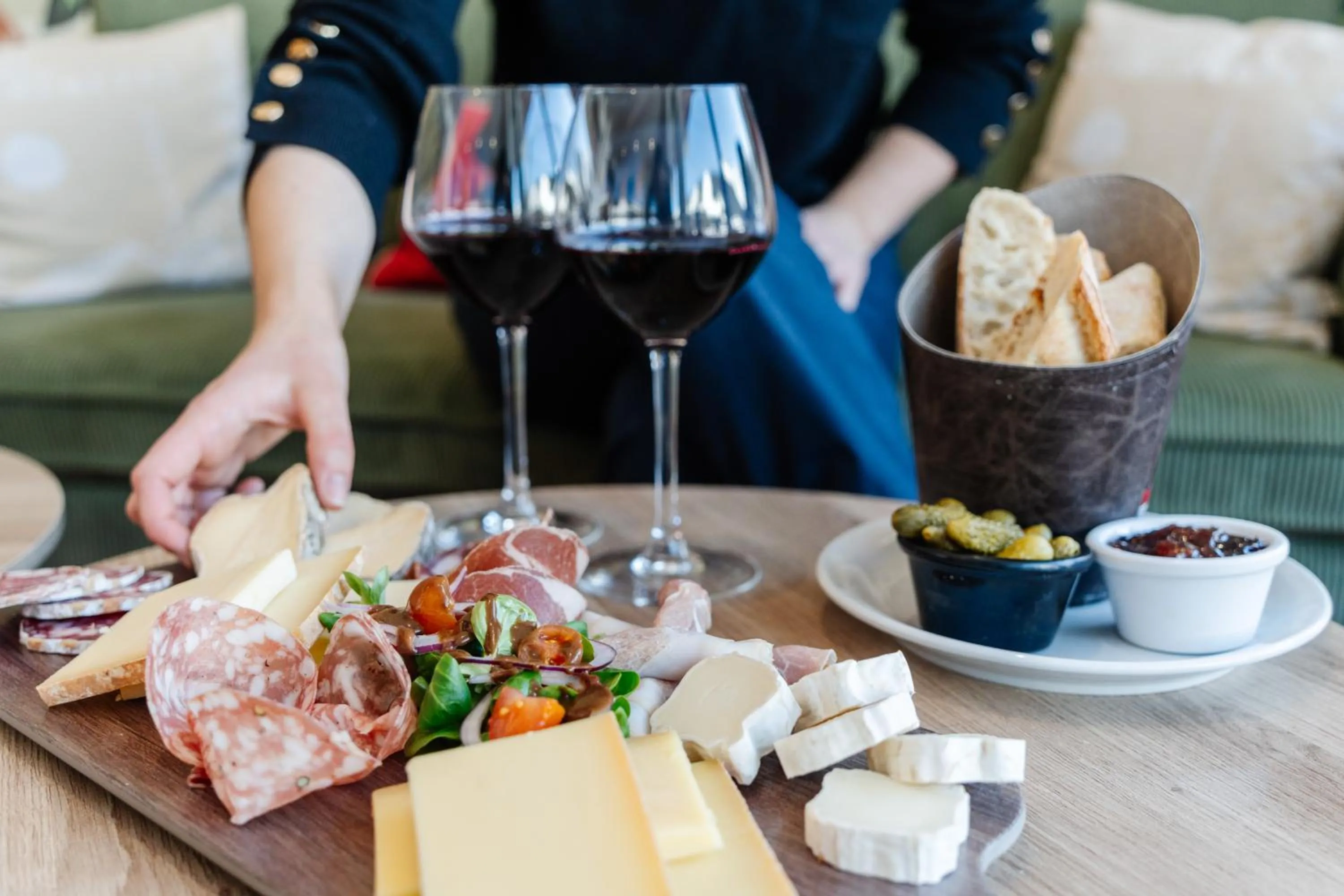 Lounge or bar in Lake Hotel Courchevel 1850