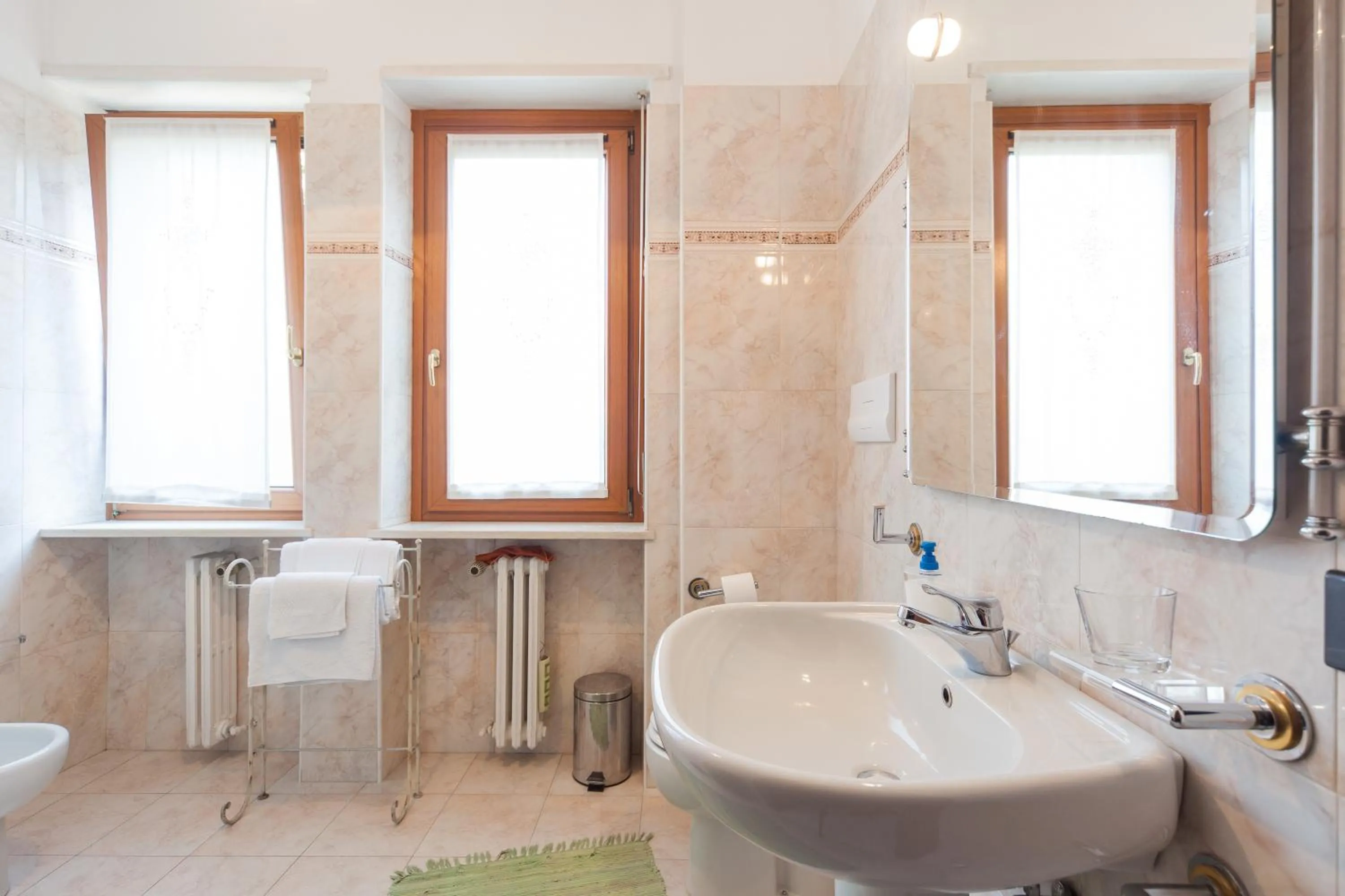 Bathroom in Al Quadrifoglio Bed & Breakfast