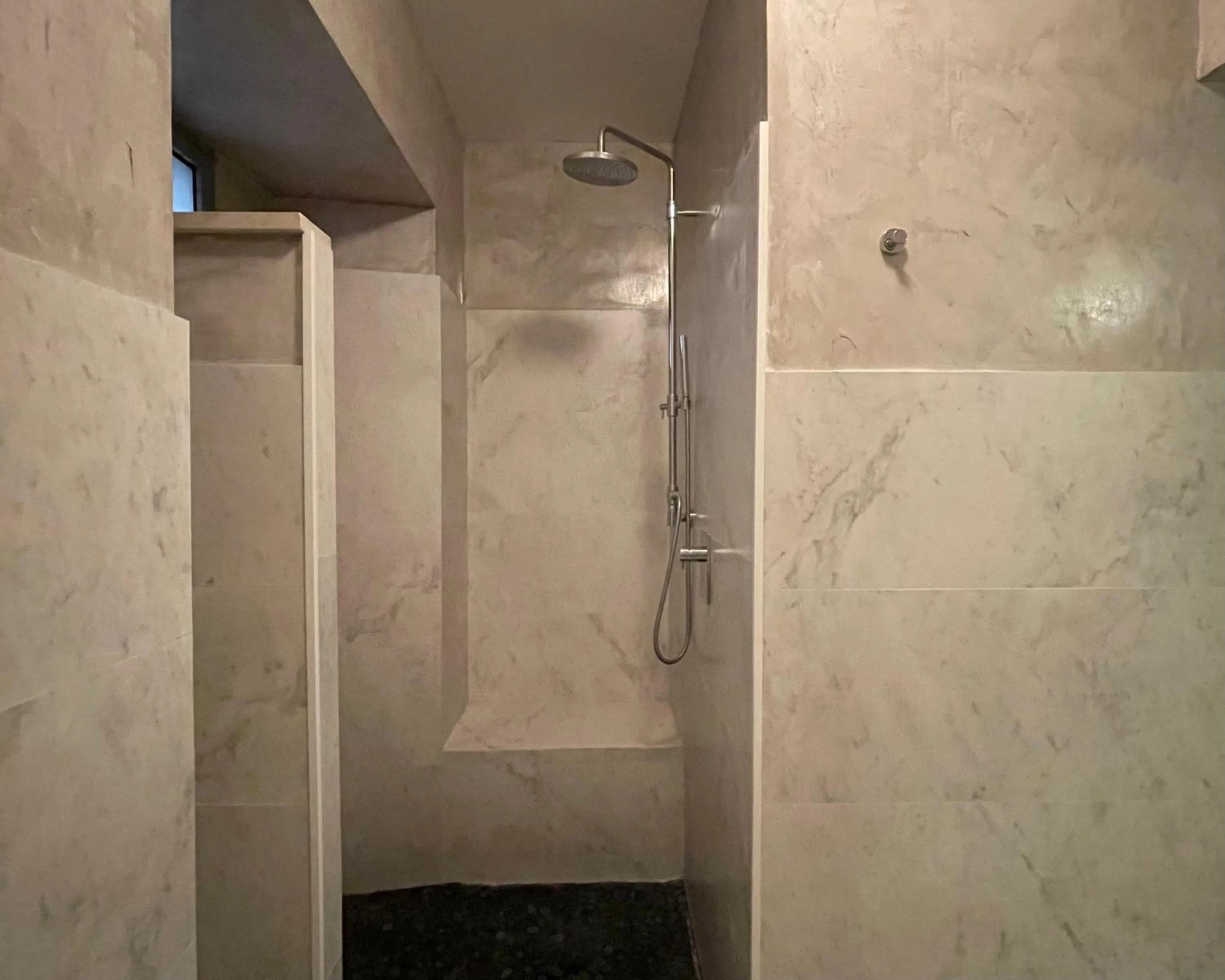 Shower in B&B Santi Quattro Al Colosseo