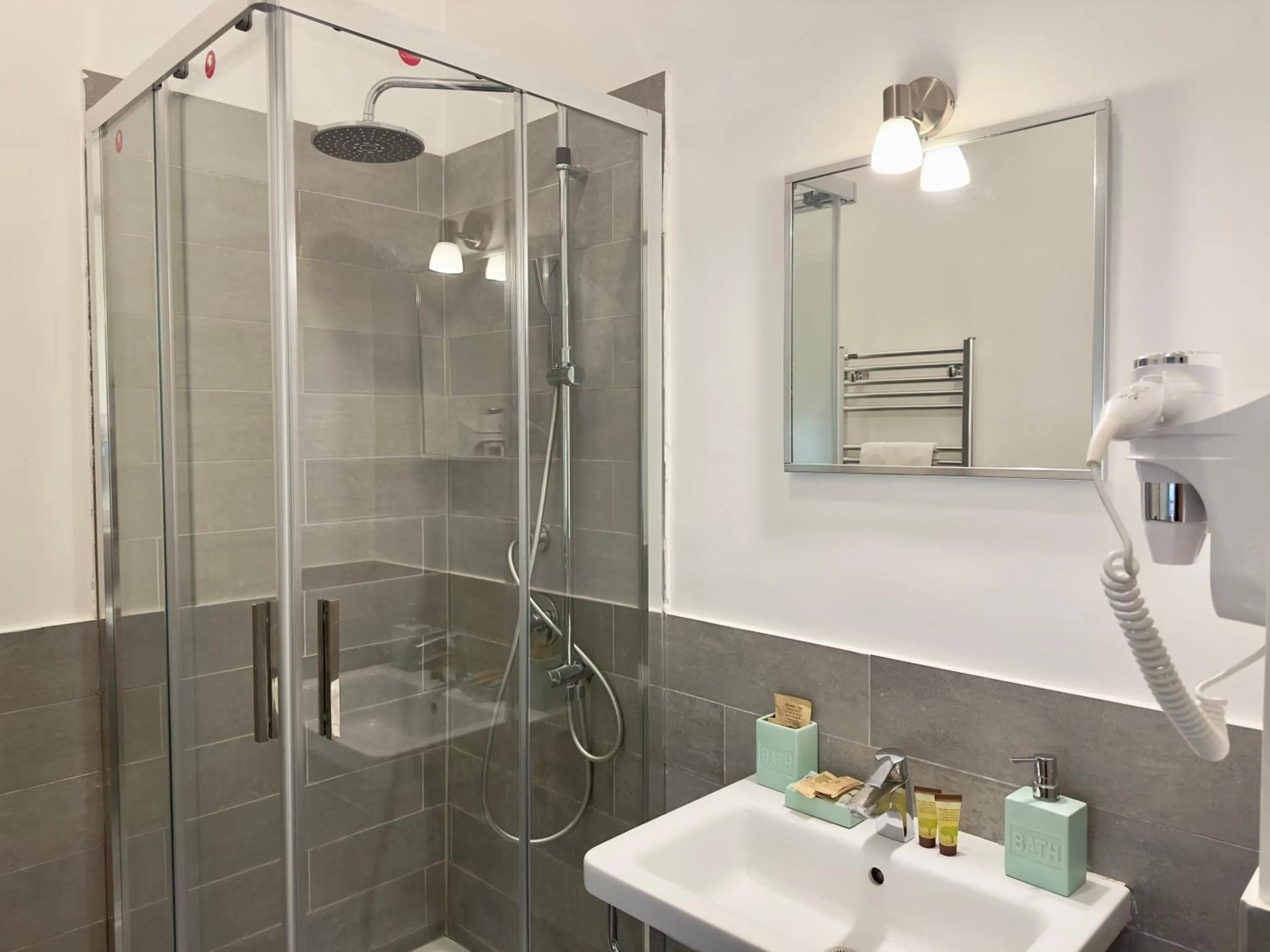 Bathroom in B&B Santi Quattro Al Colosseo