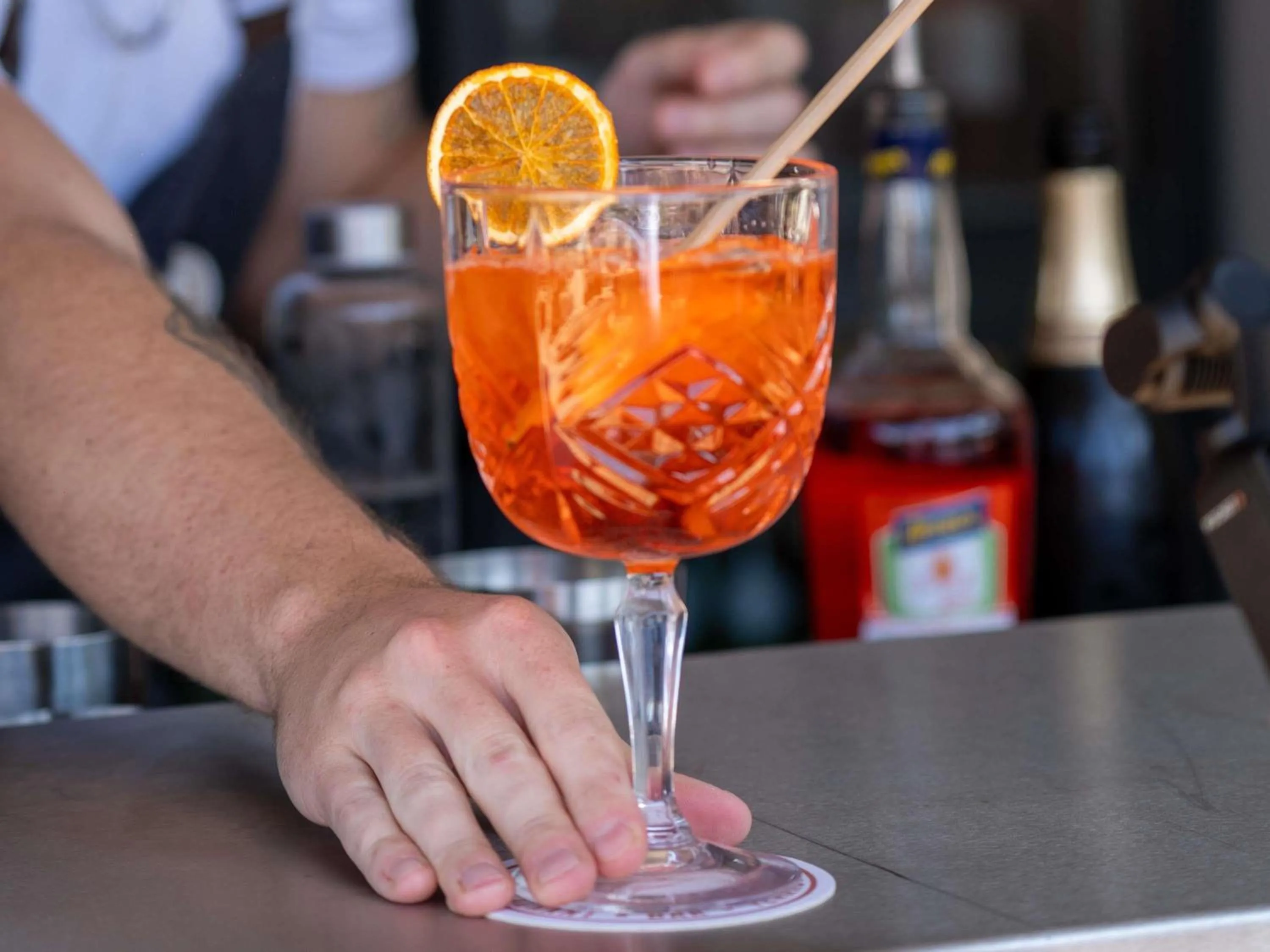 Lounge or bar in Novotel Rouen Sud Zenith Parc Expo