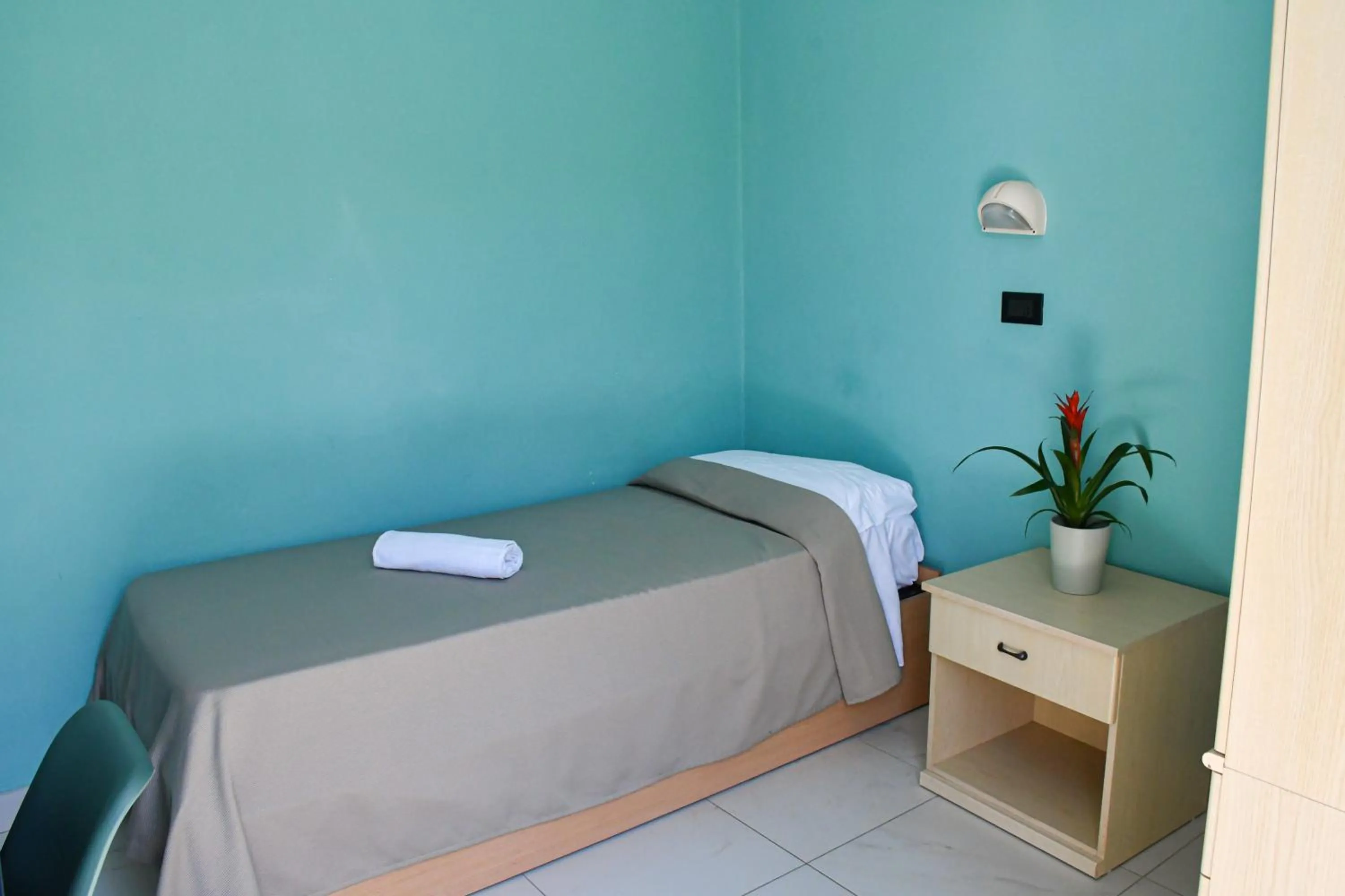 Photo of the whole room, Bed in Hotel Le Palme