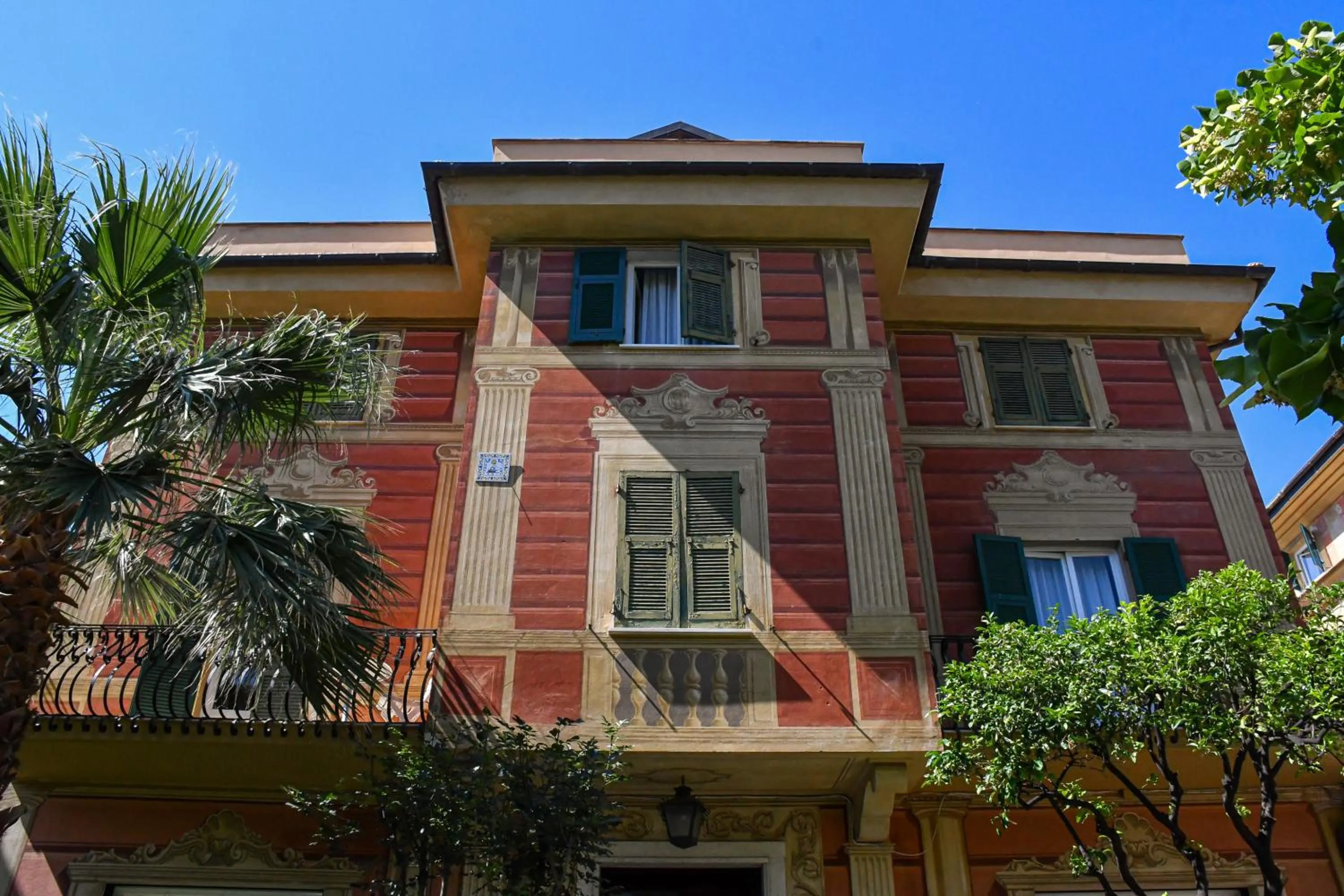 Property building in Hotel Le Palme