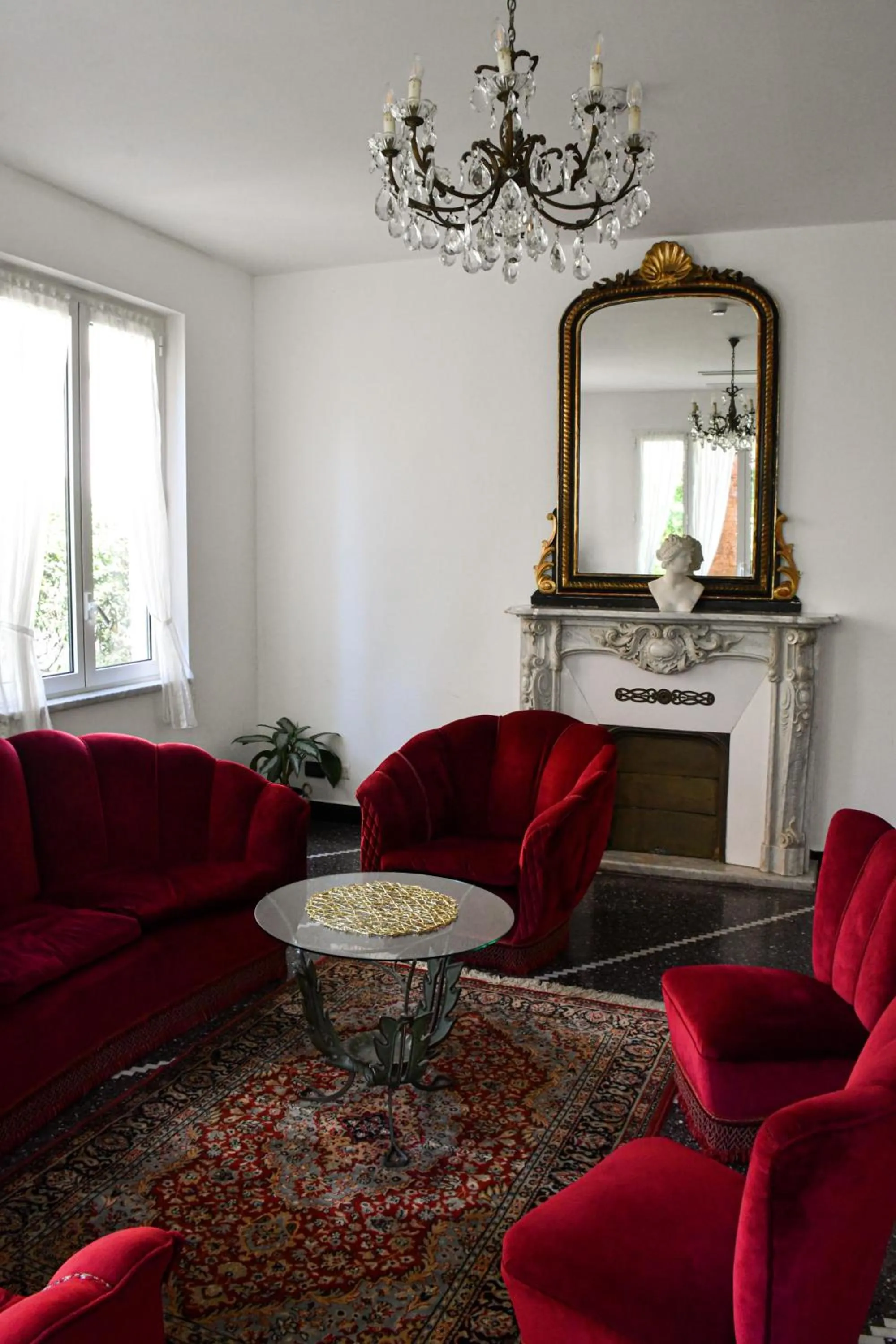 Seating area in Hotel Le Palme
