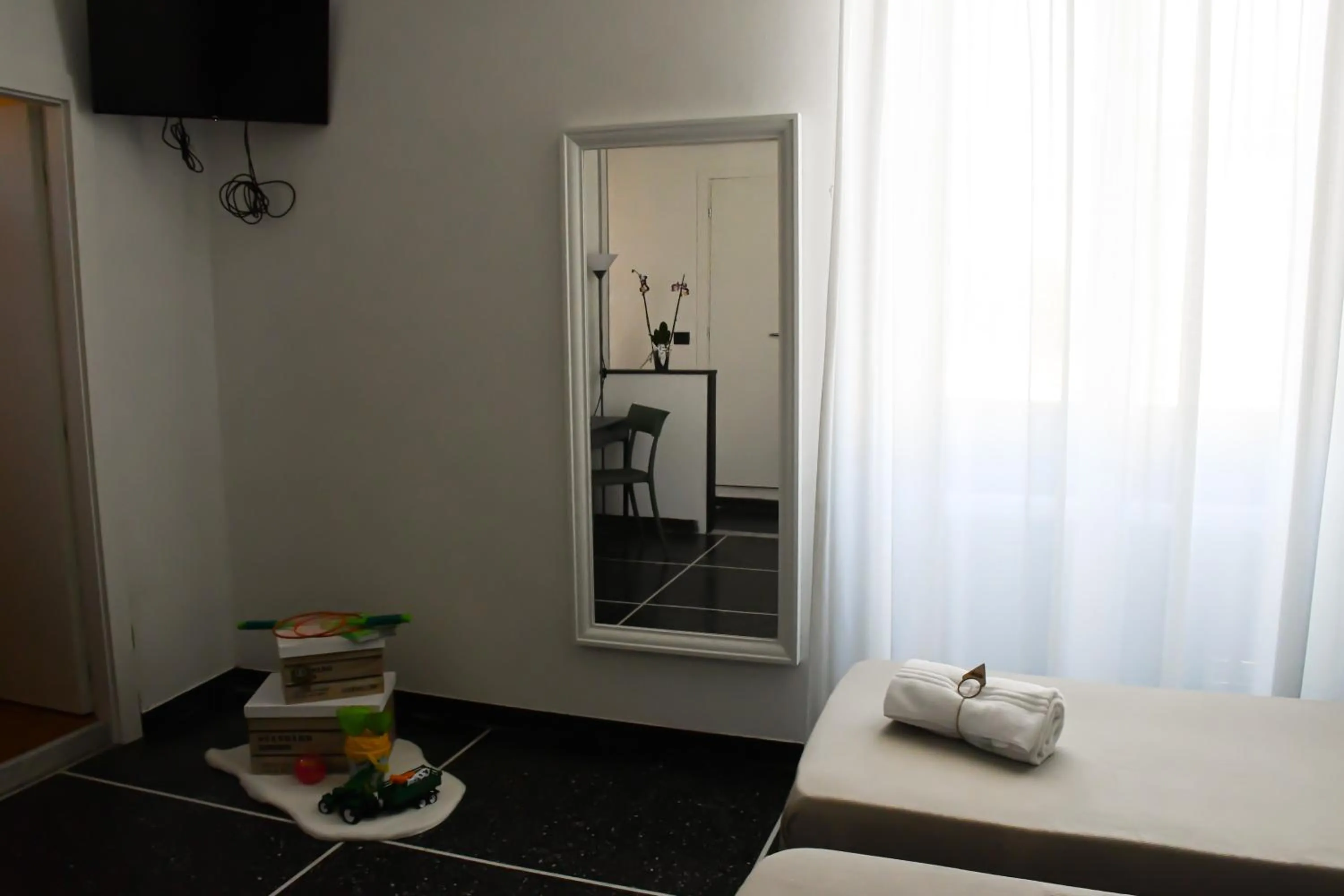 Photo of the whole room, Bed in Hotel Le Palme