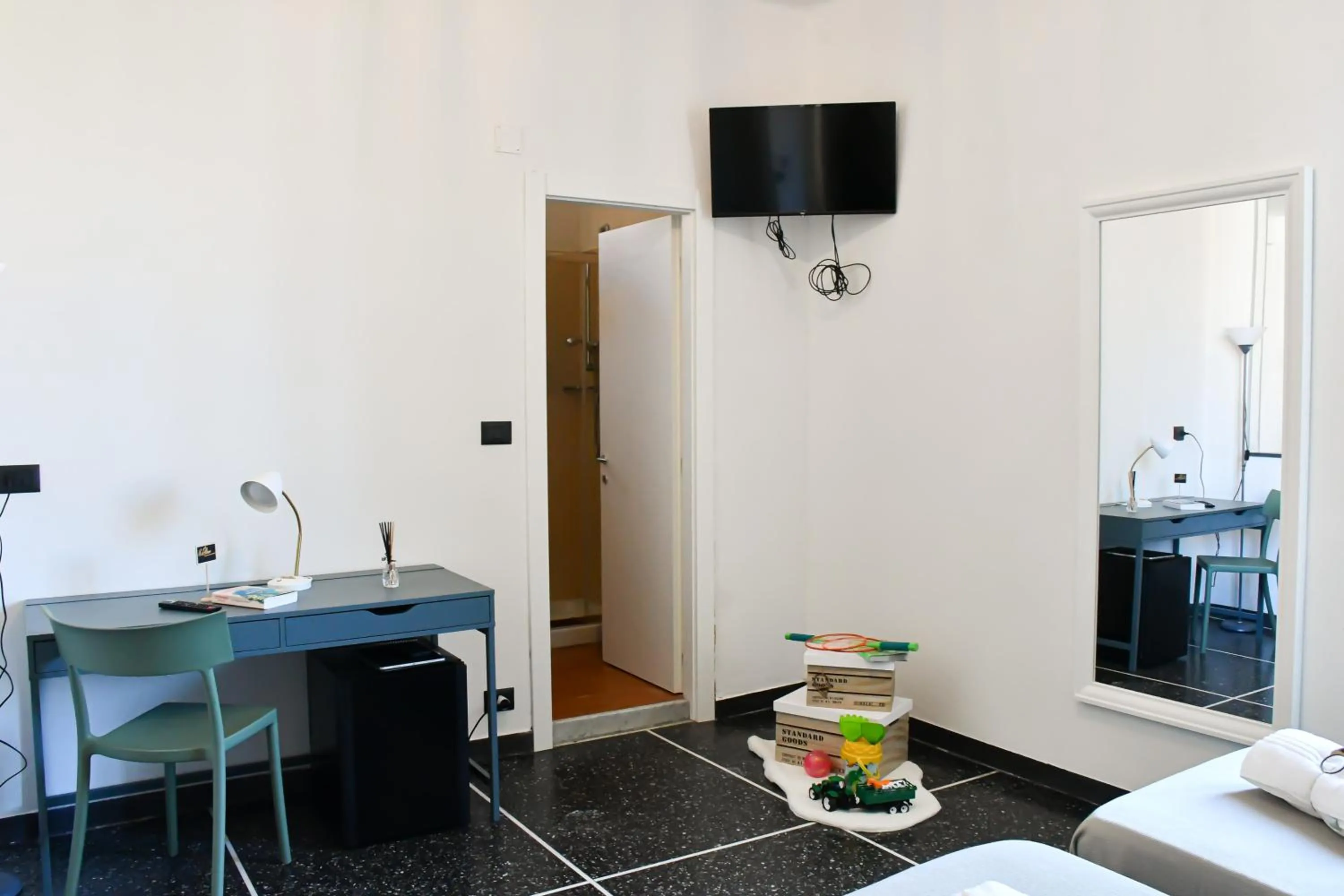 Seating area, Bed in Hotel Le Palme