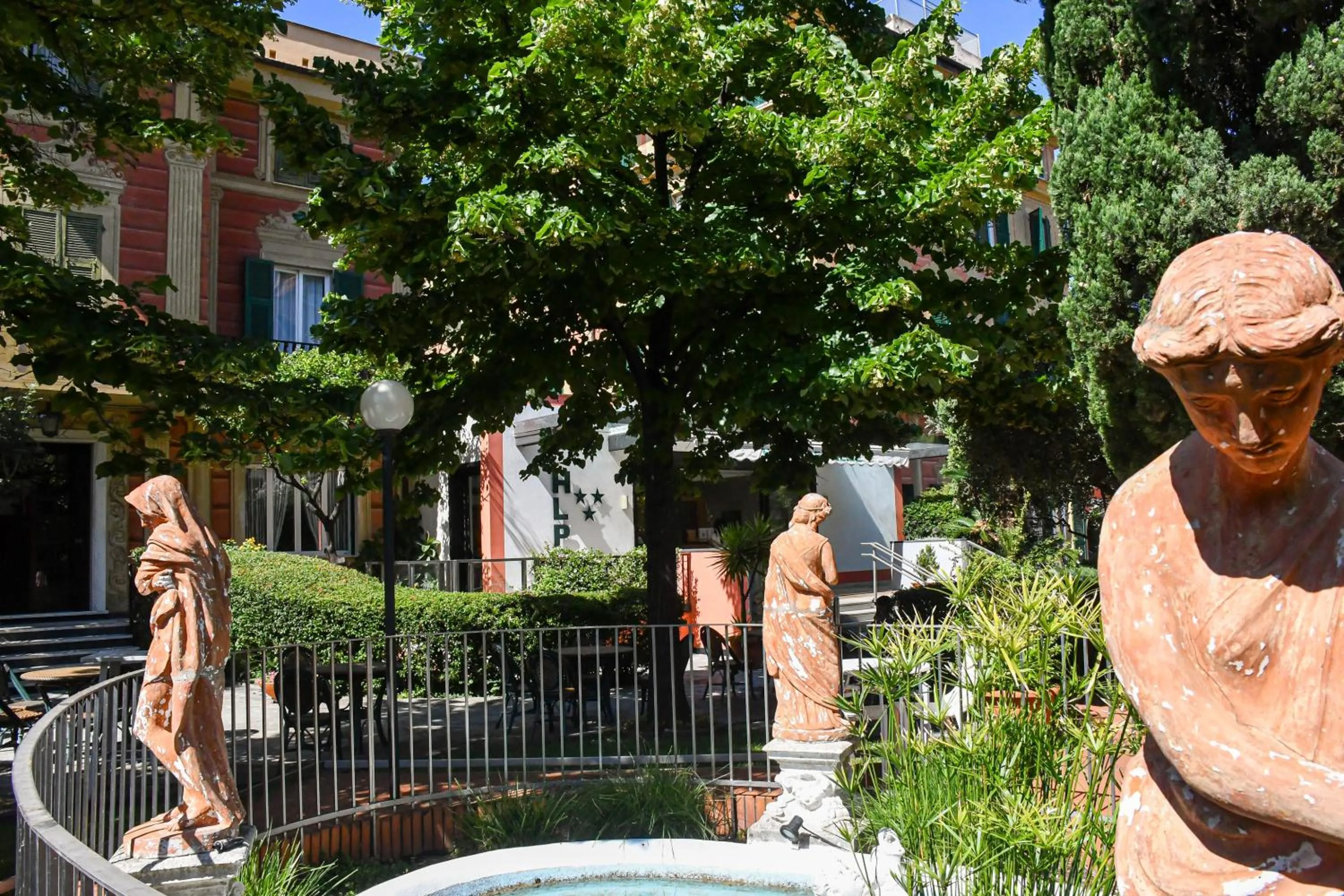 Garden in Hotel Le Palme
